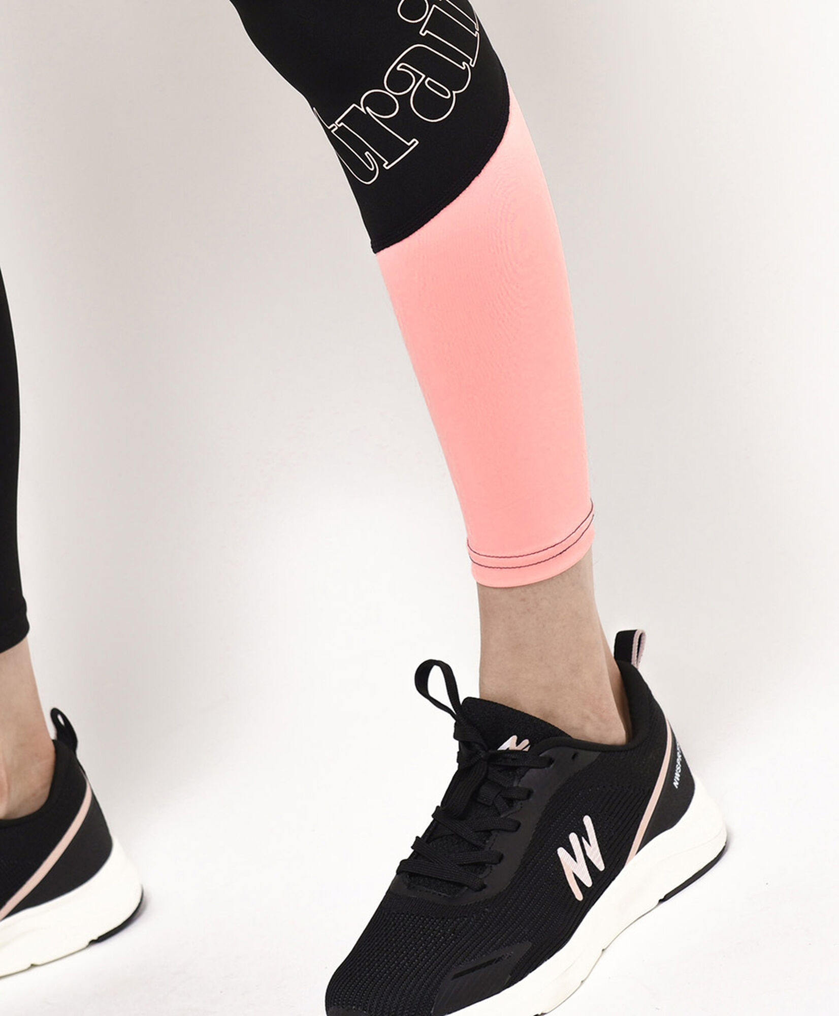 Calza deportiva mujer bicolor Calza deportiva mujer bicolor