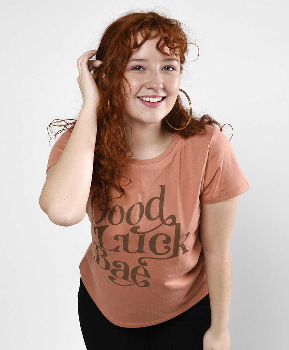 Polera manga corta cuello redondo