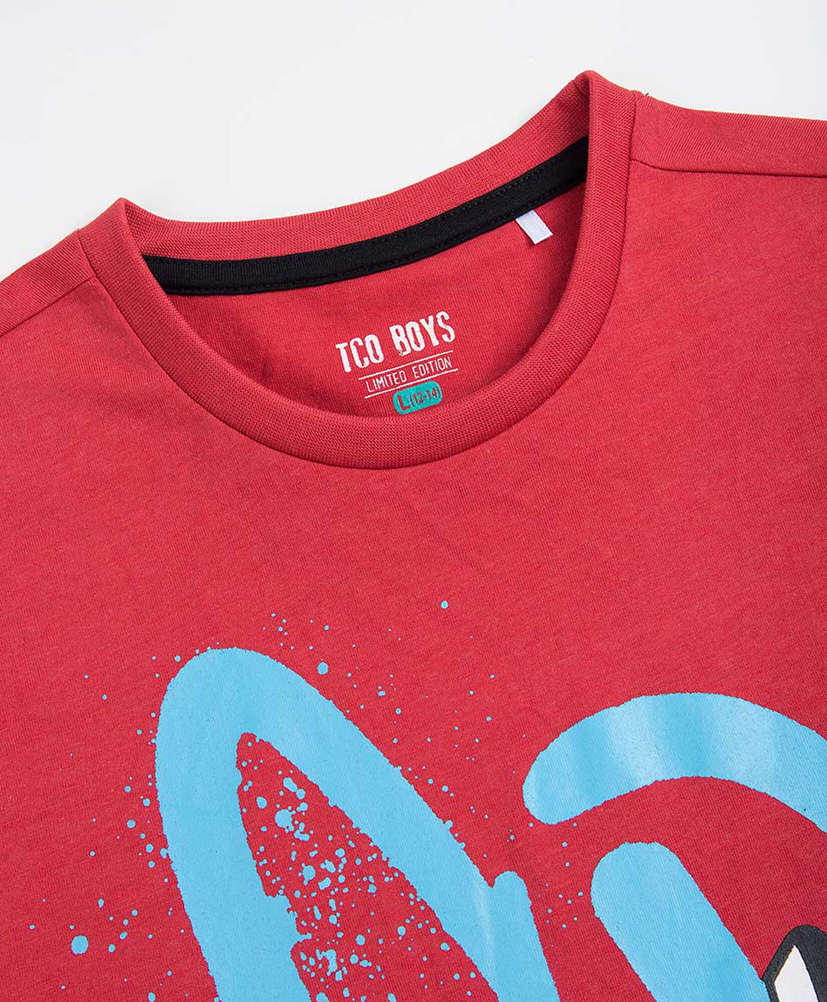 Polera niño graffiti roja Polera niño graffiti roja