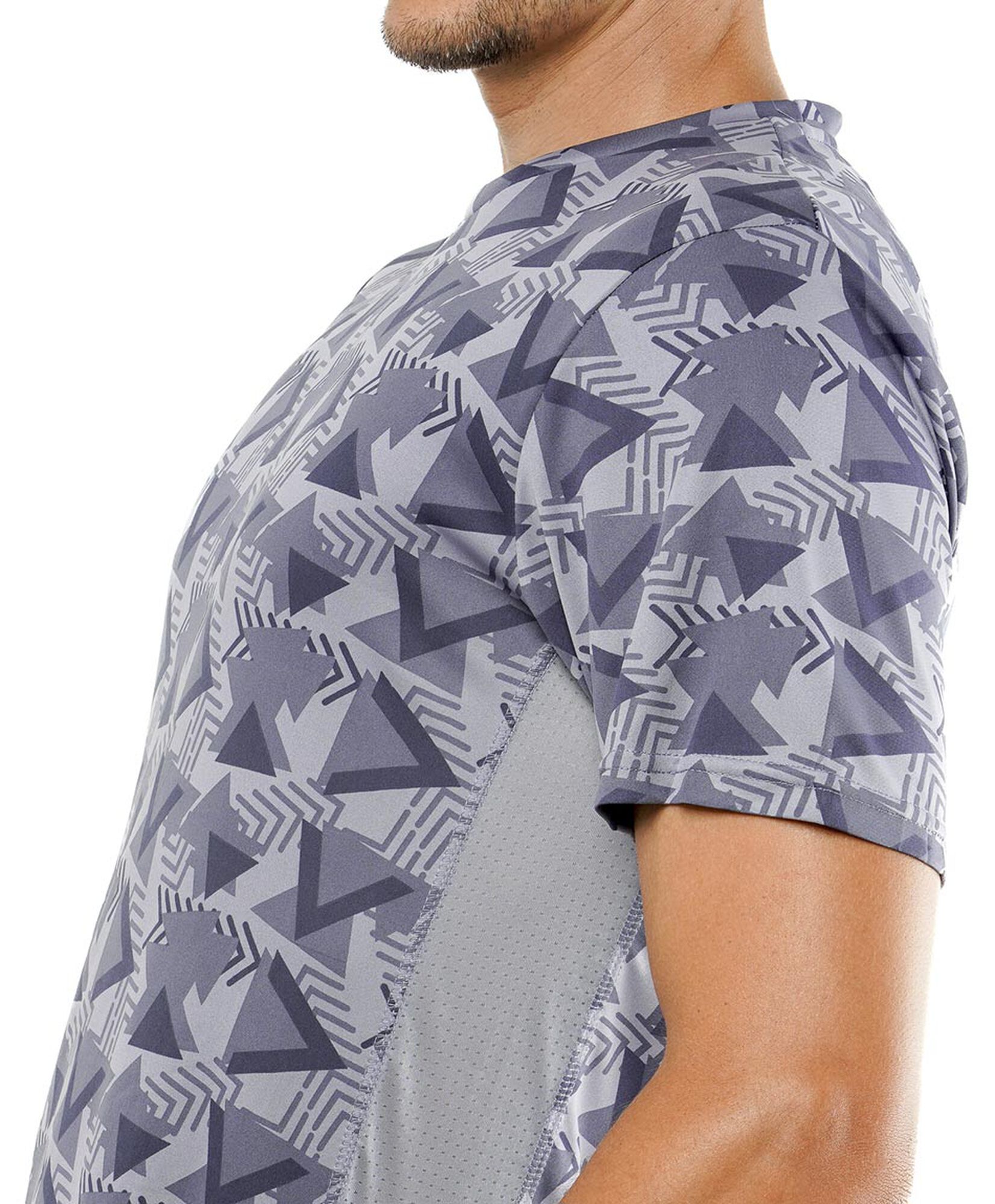 Polera deportiva hombre triángulos Polera deportiva hombre triángulos