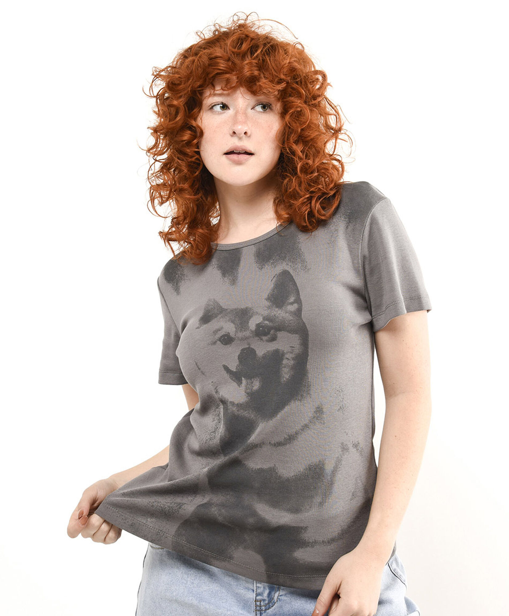 Polera mujer estampado perrito Polera mujer estampado perrito