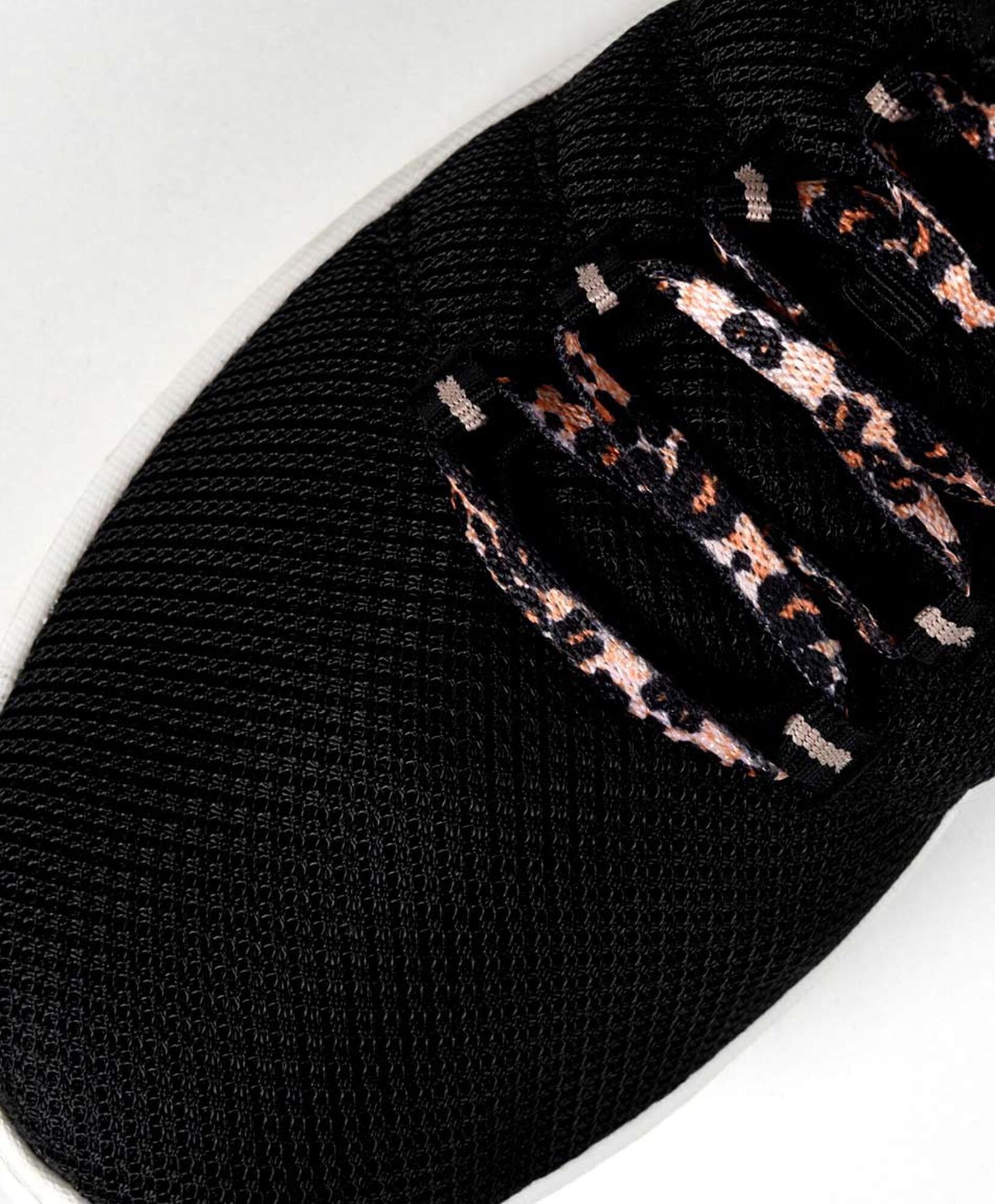 Cordones zapatilla animal print Cordones zapatilla animal print