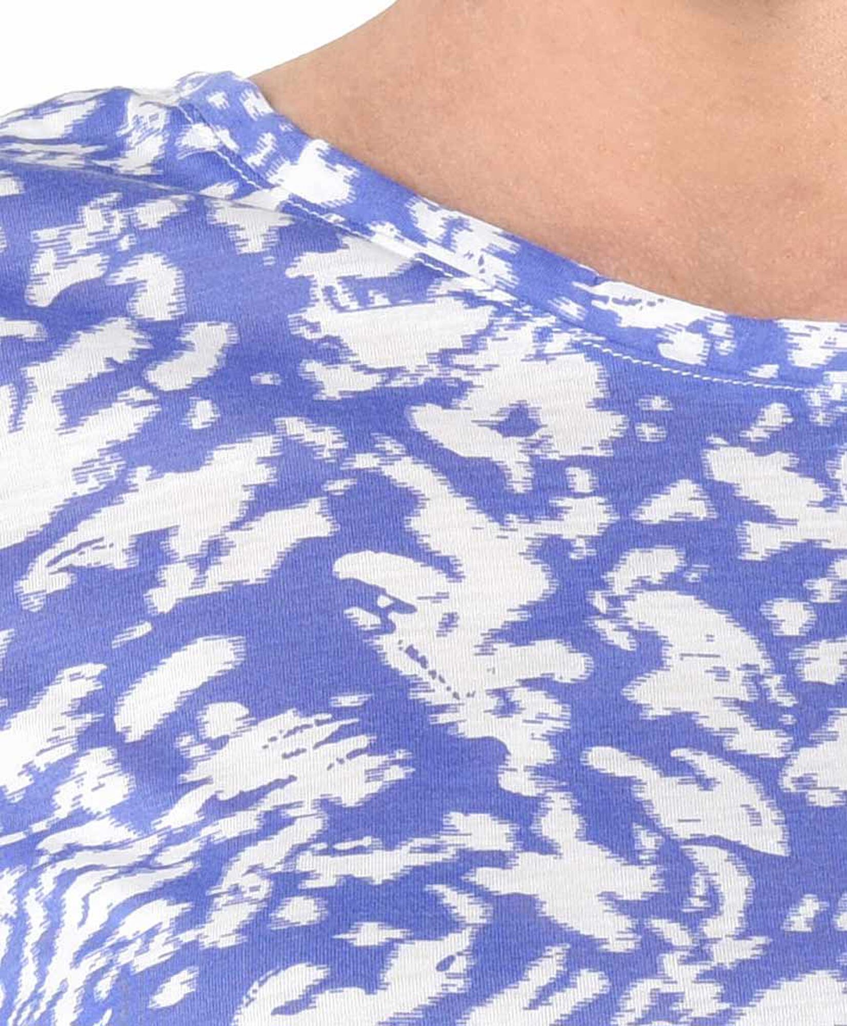 Polera mujer estampado cielo Polera mujer estampado cielo