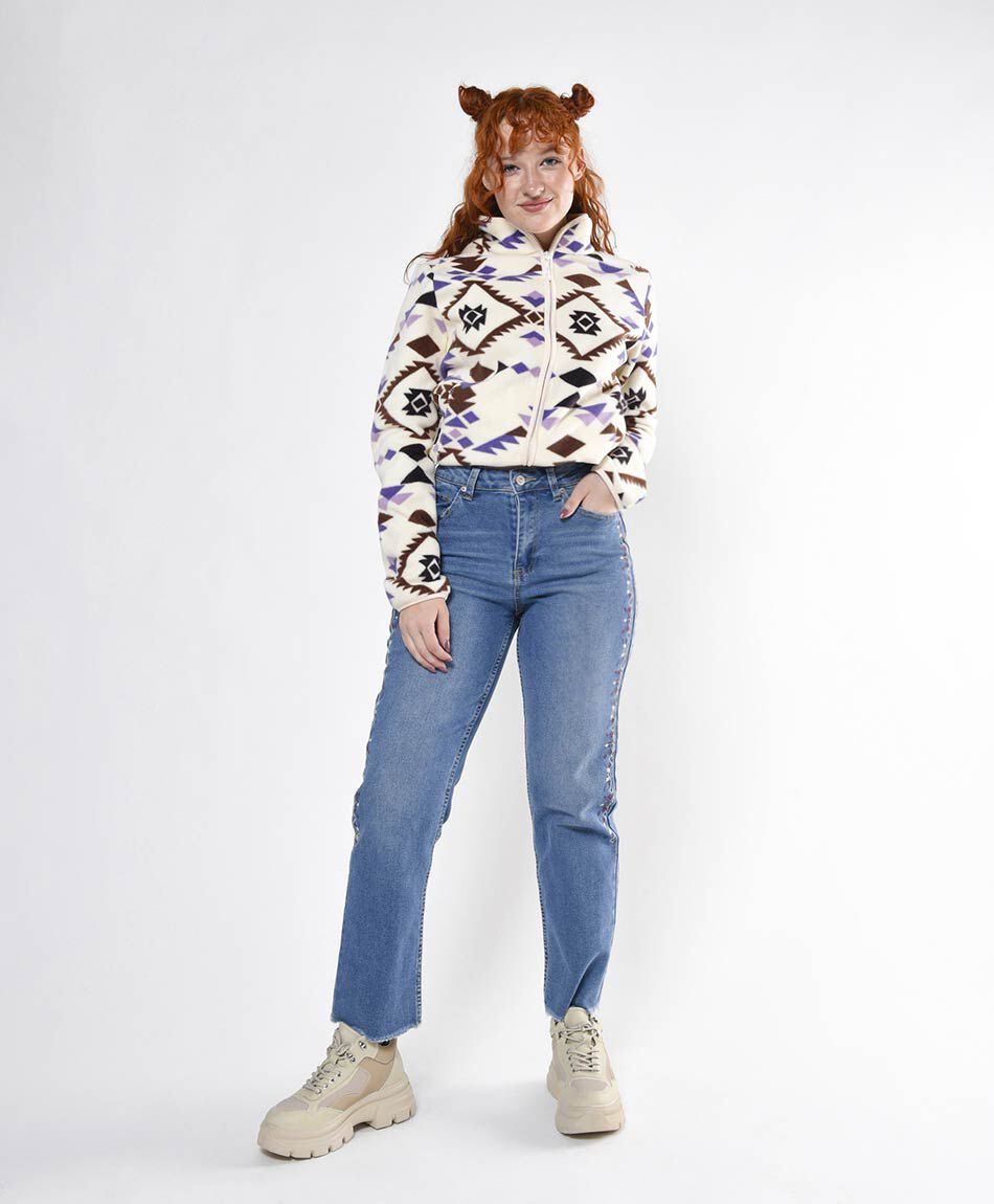 Jeans mujer bordados lateral