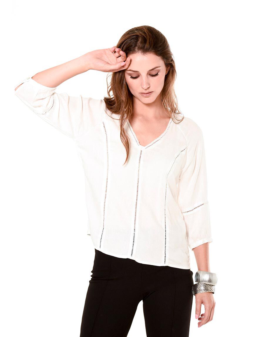 Blusa dobby encaje