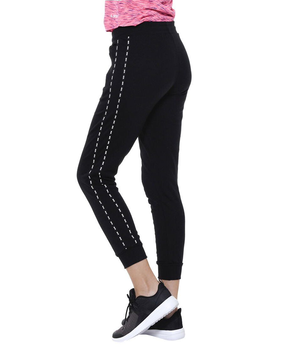 Pantalon deportivo letras