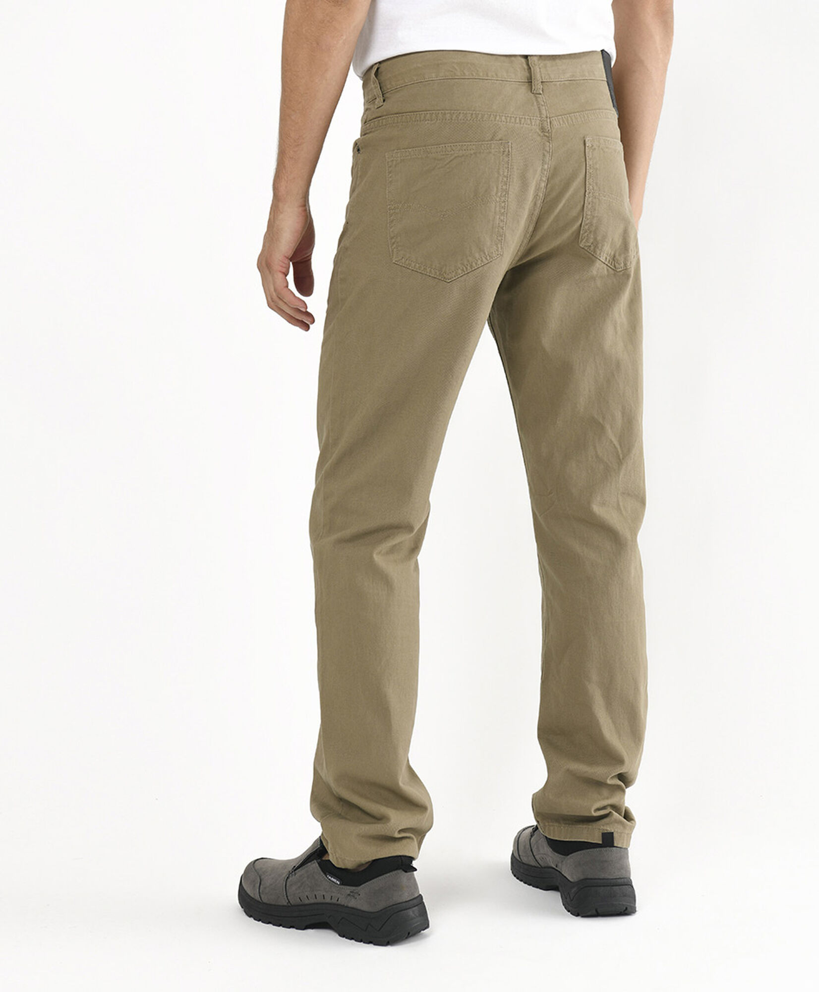 Pantalón hombre clásico beige Pantalón hombre clásico beige