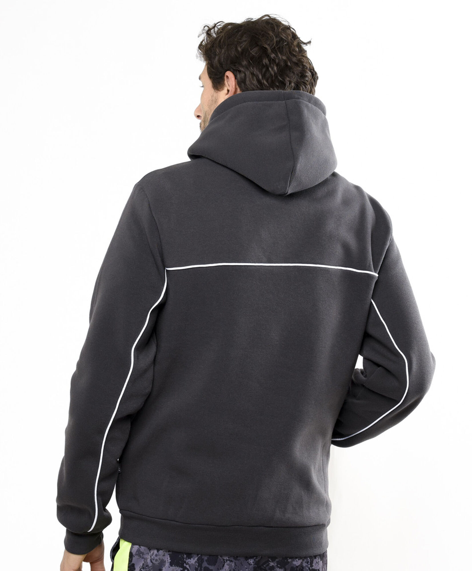 Polerón deportivo hombre línea piping Polerón deportivo hombre línea piping