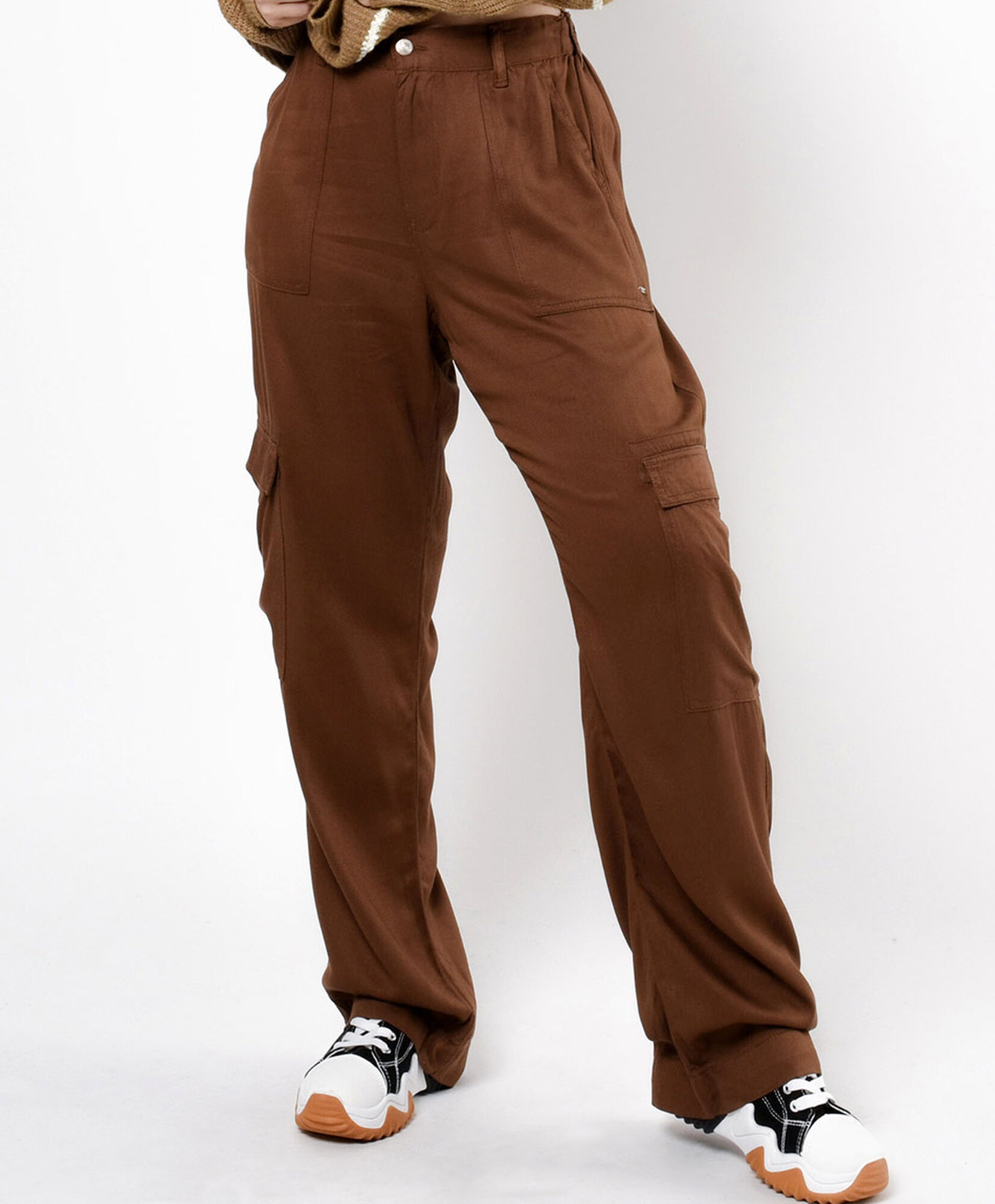 Pantalón mujer cargo wide Pantalón mujer cargo wide