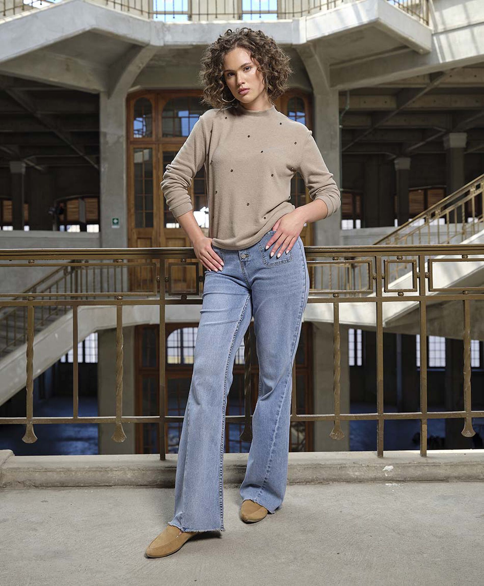 Jeans mujer botones flare Jeans mujer botones flare