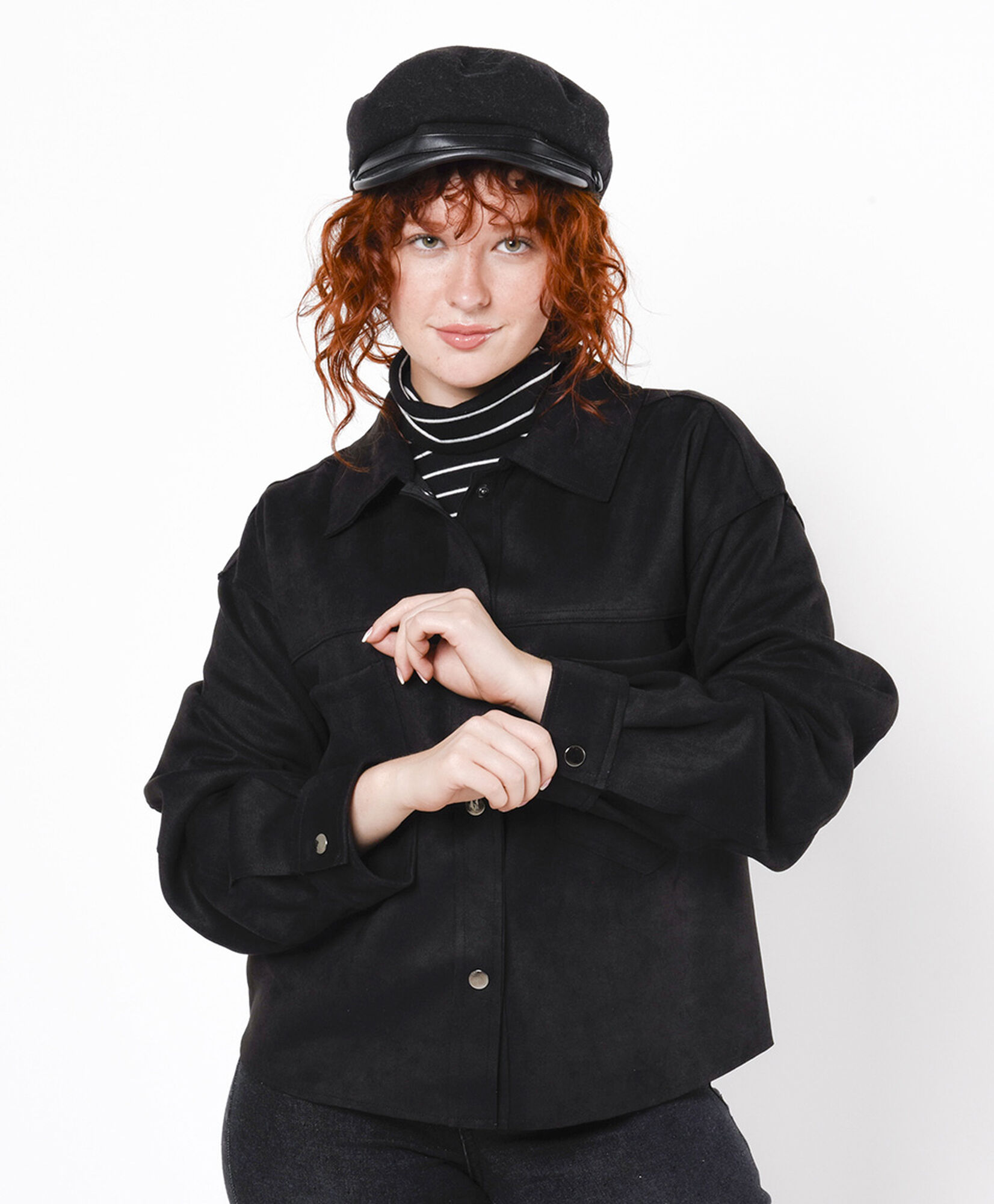 Chaqueta mujer gamuza bolsillos crop Chaqueta mujer gamuza bolsillos crop