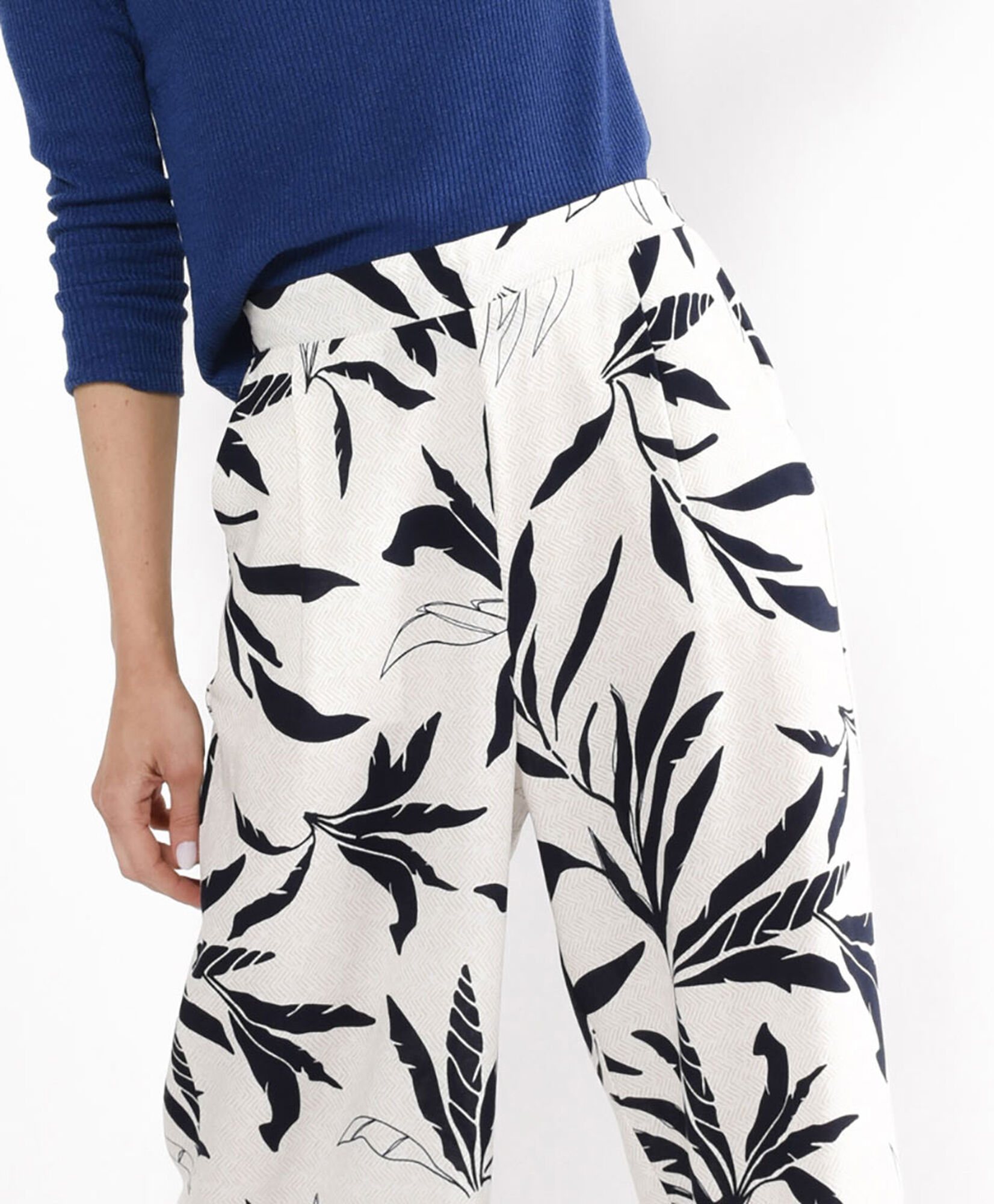 Pantalón mujer hojas wide Pantalón mujer hojas wide