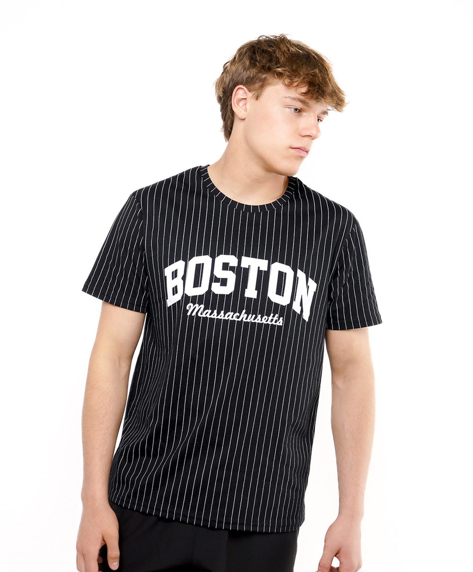 Polera deportiva hombre boston Polera deportiva hombre boston