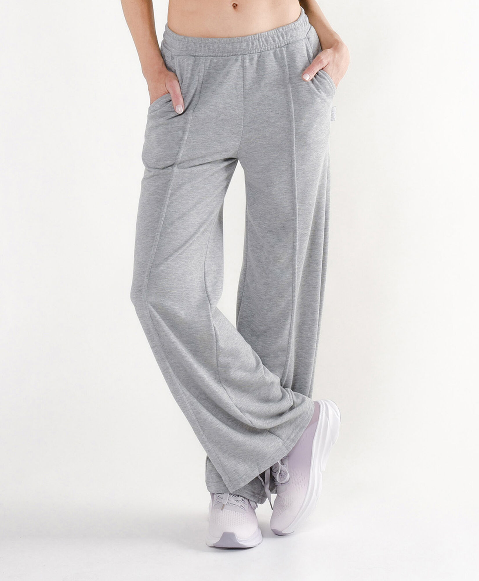Pantalón deportivo mujer pliegues Pantalón deportivo mujer pliegues