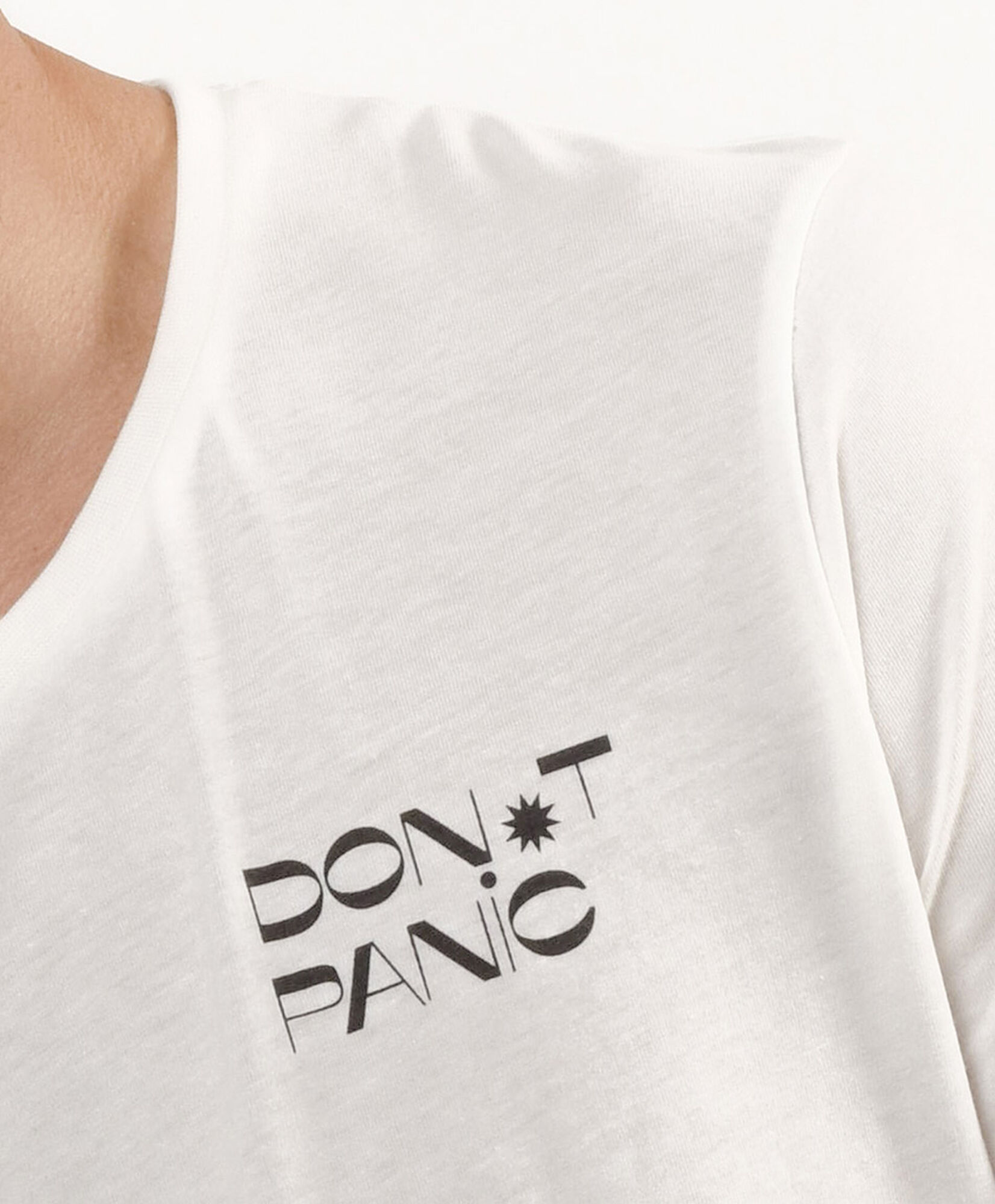 Polera hombre doble estampado dont panic Polera hombre doble estampado dont panic