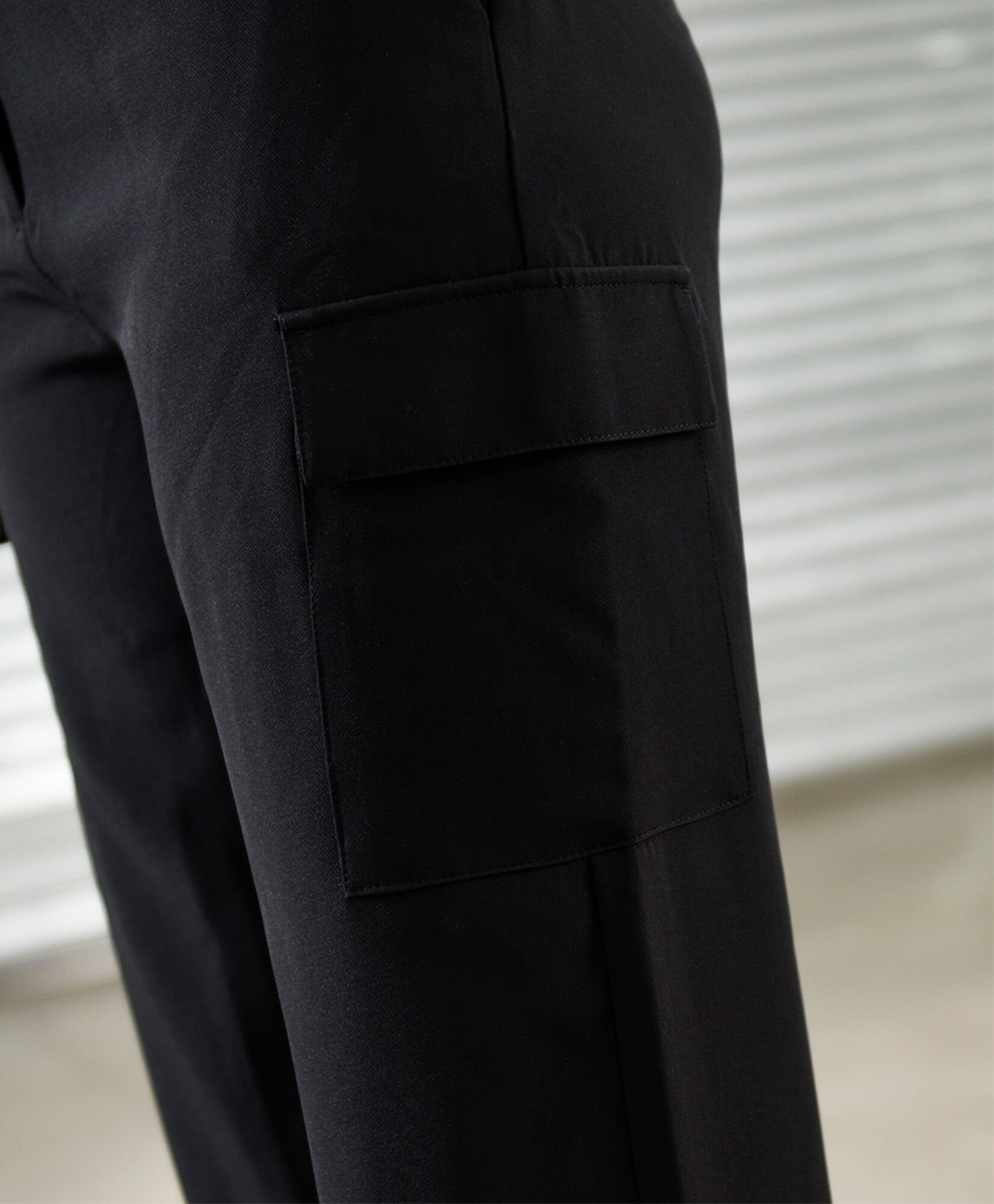 Pantalón mujer liso cargo Pantalón mujer liso cargo