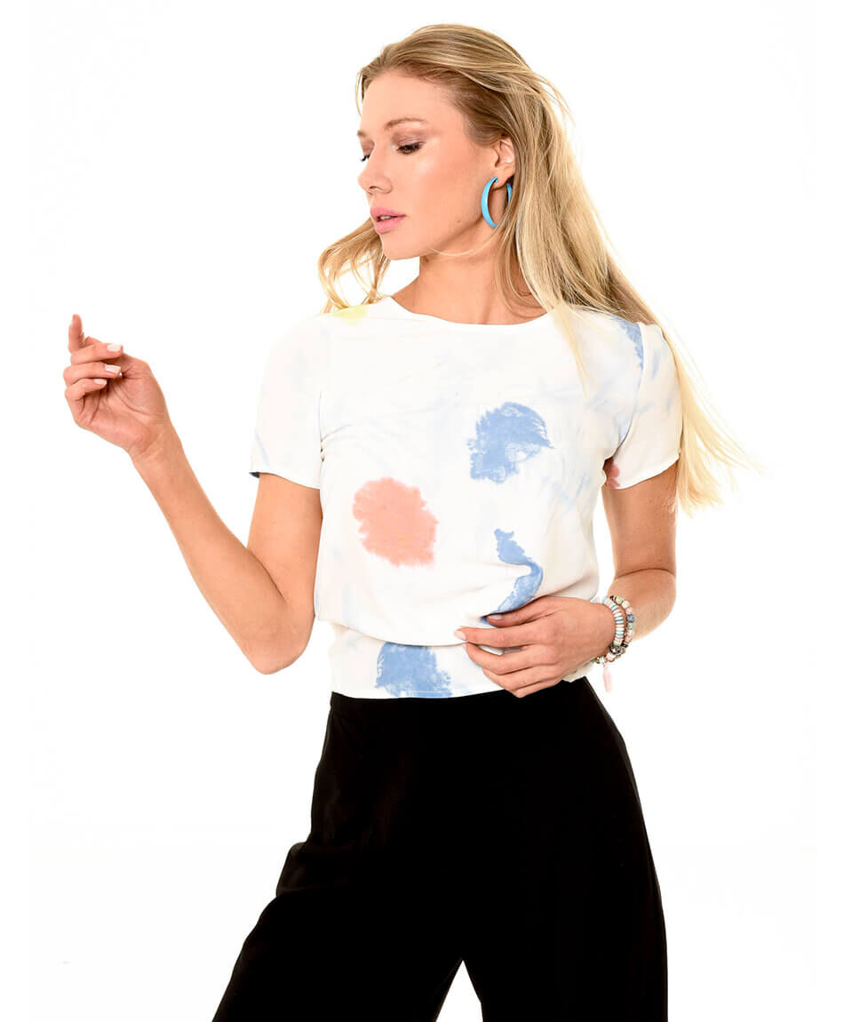 Blusa estampada tie dye