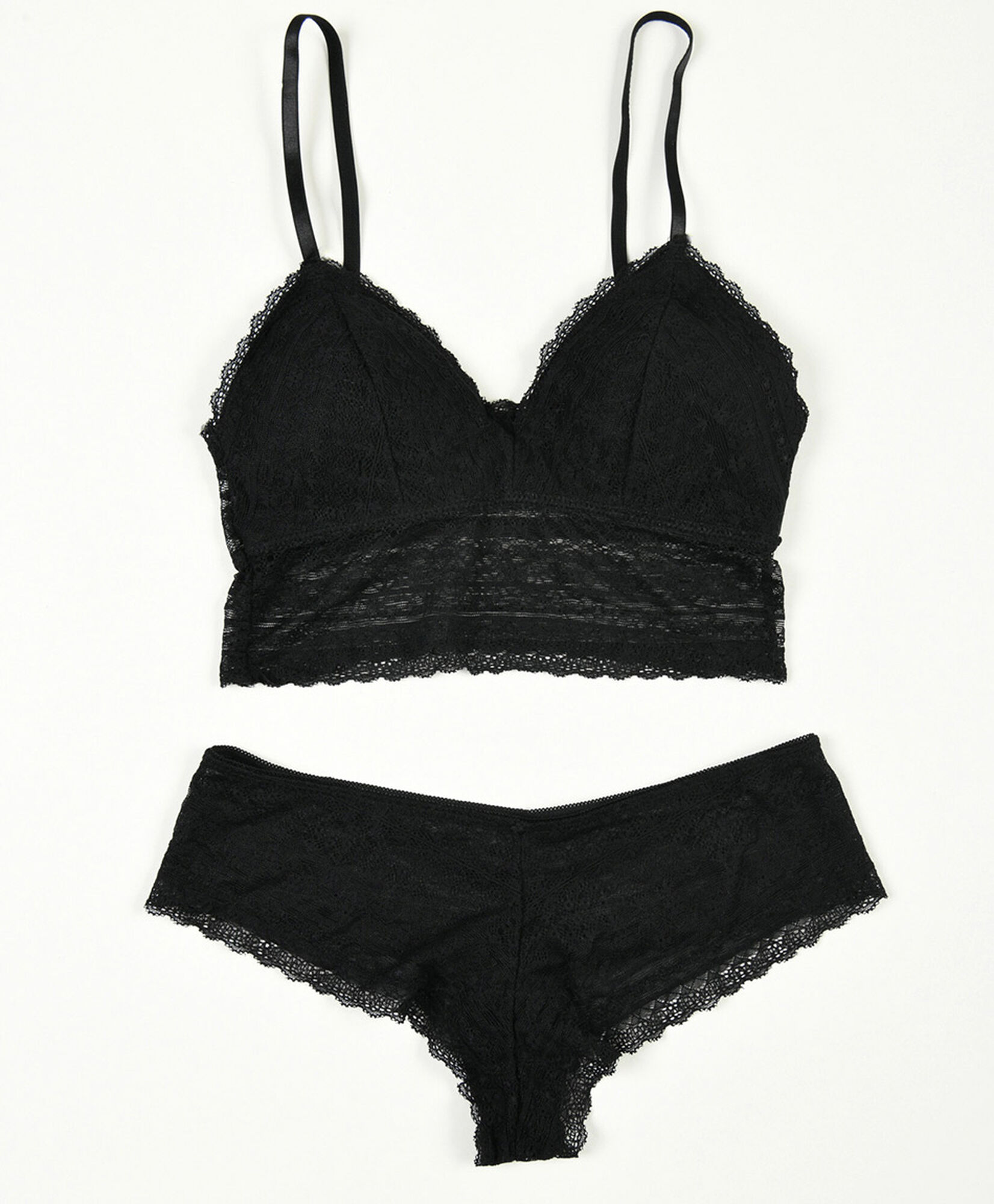 Set bralette + culotte mujer encajes colores neutros Set bralette + culotte mujer encajes colores neutros