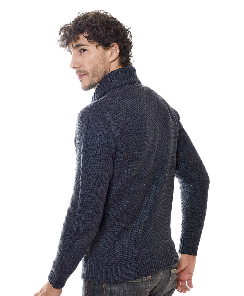 Sweater trenzas botones