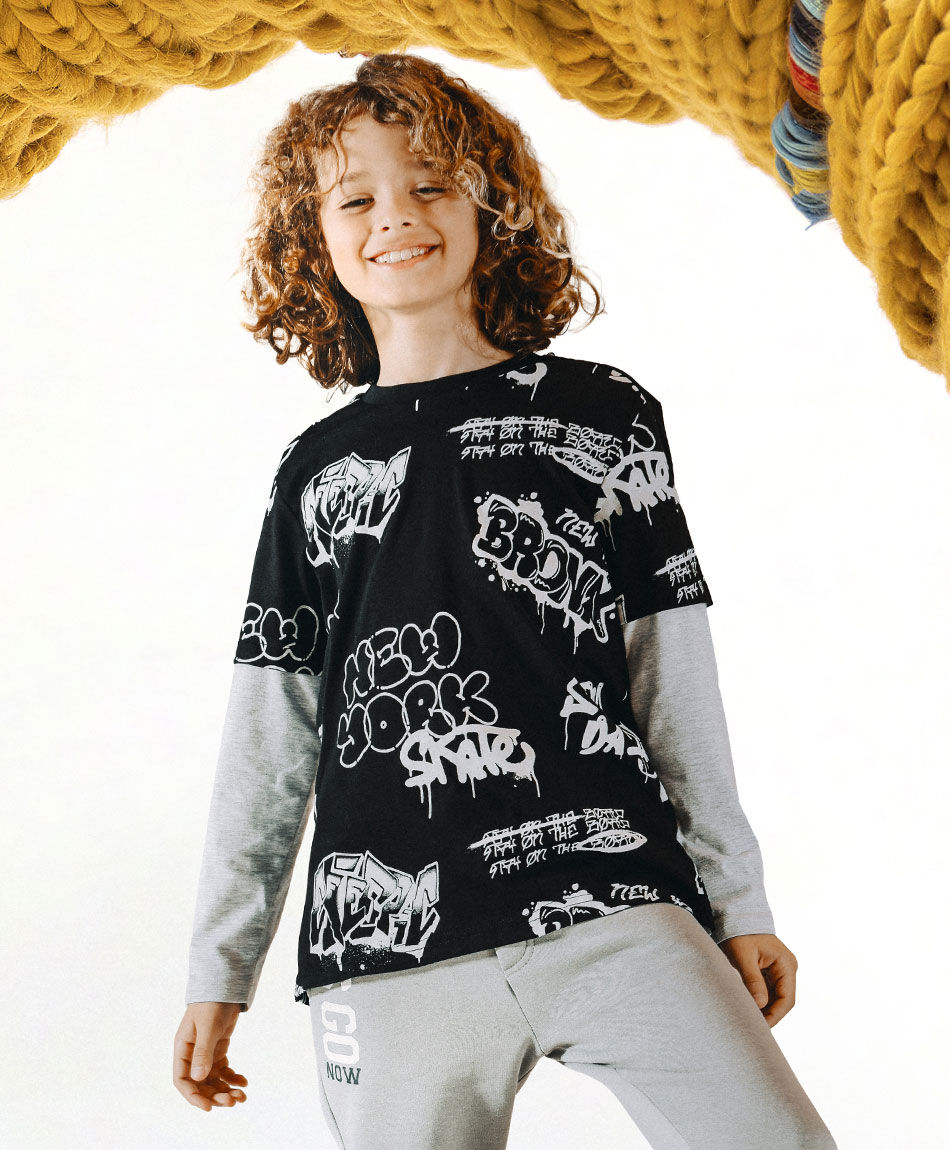 Polera ni&ntilde;o manga larga graffiti