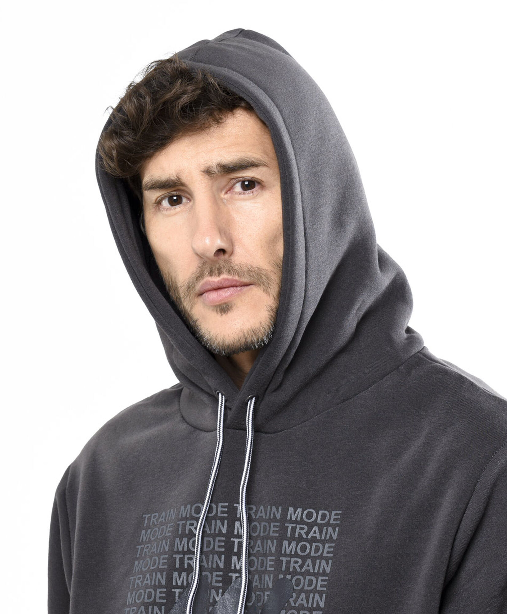 Polerón deportivo hombre línea piping Polerón deportivo hombre línea piping