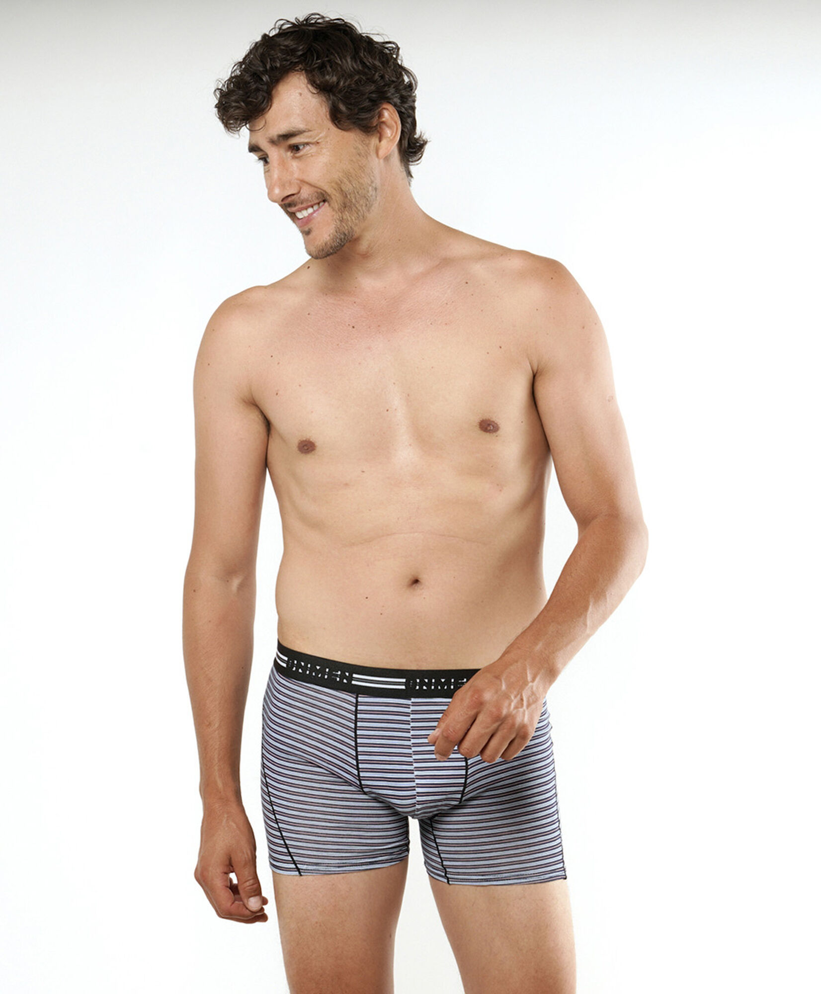 Pack 2 boxer hombre liso y líneas Pack 2 boxer hombre liso y líneas