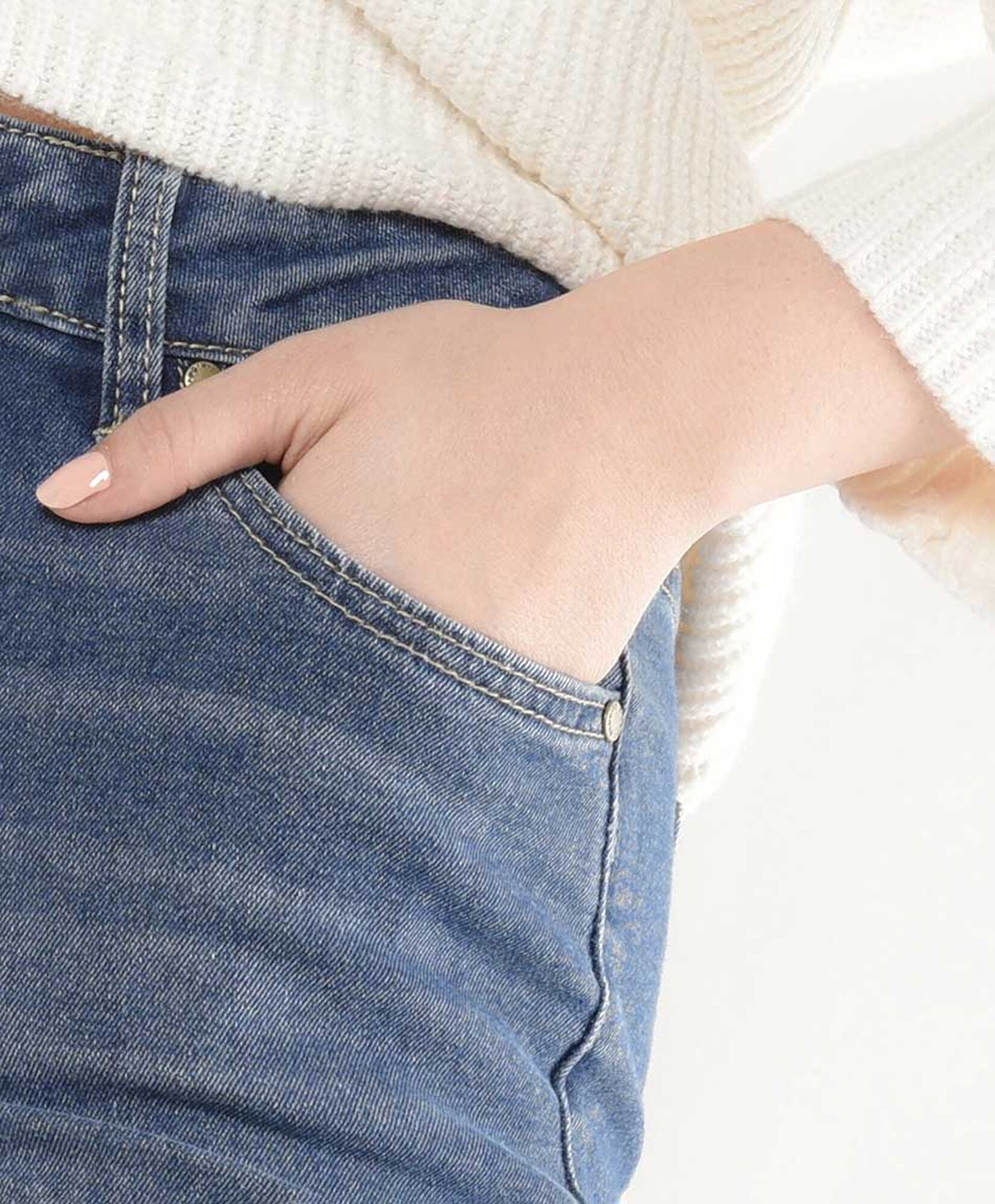 Jeans mujer basta desflecada Jeans mujer basta desflecada