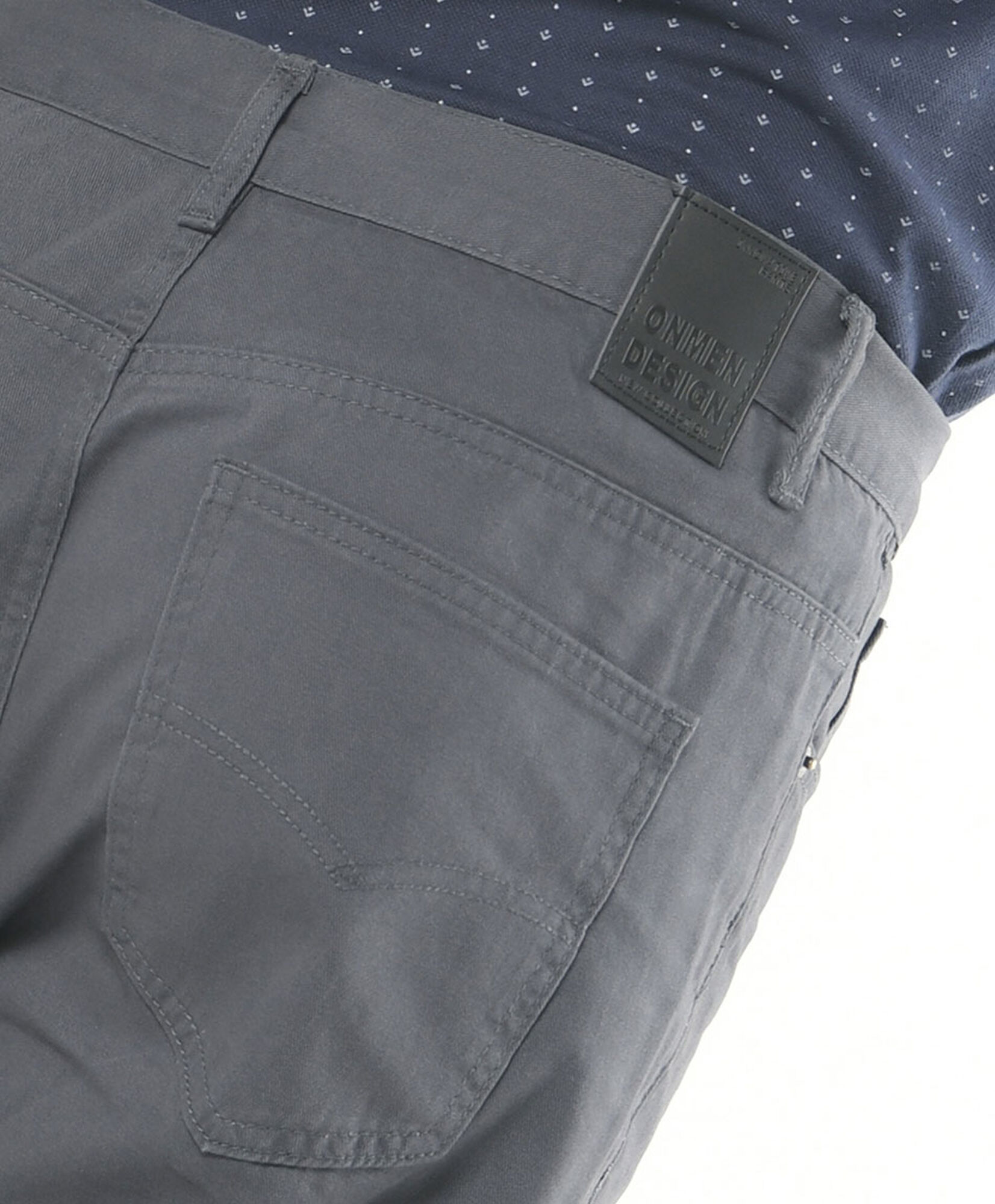 Pantalón hombre liso gris oscuro Pantalón hombre liso gris oscuro