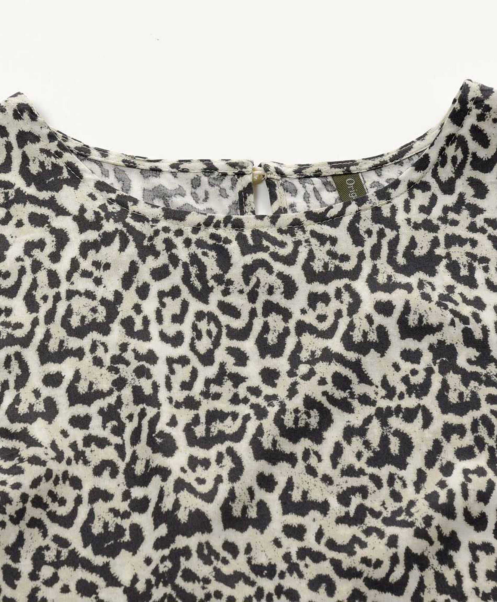 Blusa mujer animal print sin mangas Blusa mujer animal print sin mangas