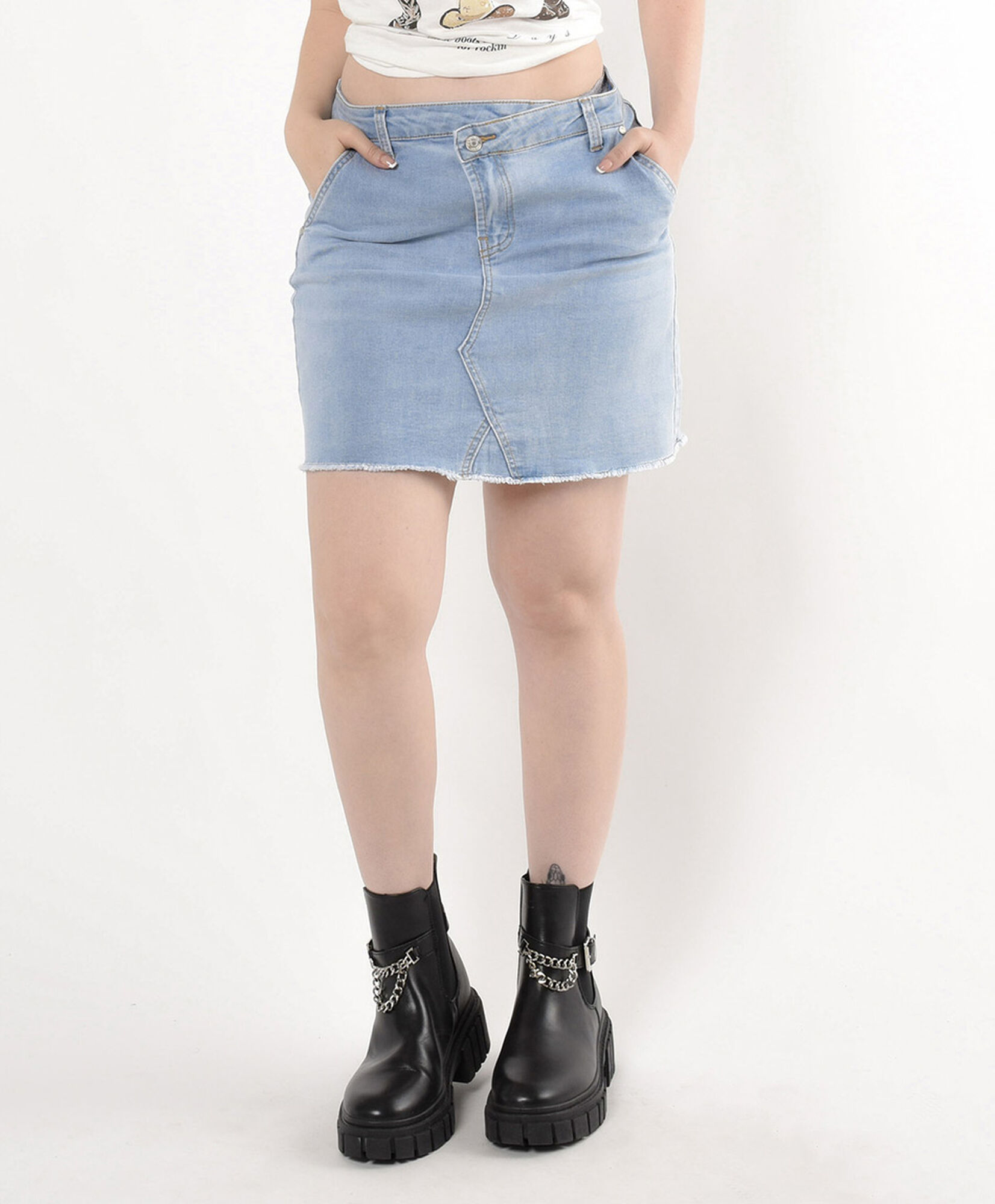 Mini falda denim cruzada Mini falda denim cruzada