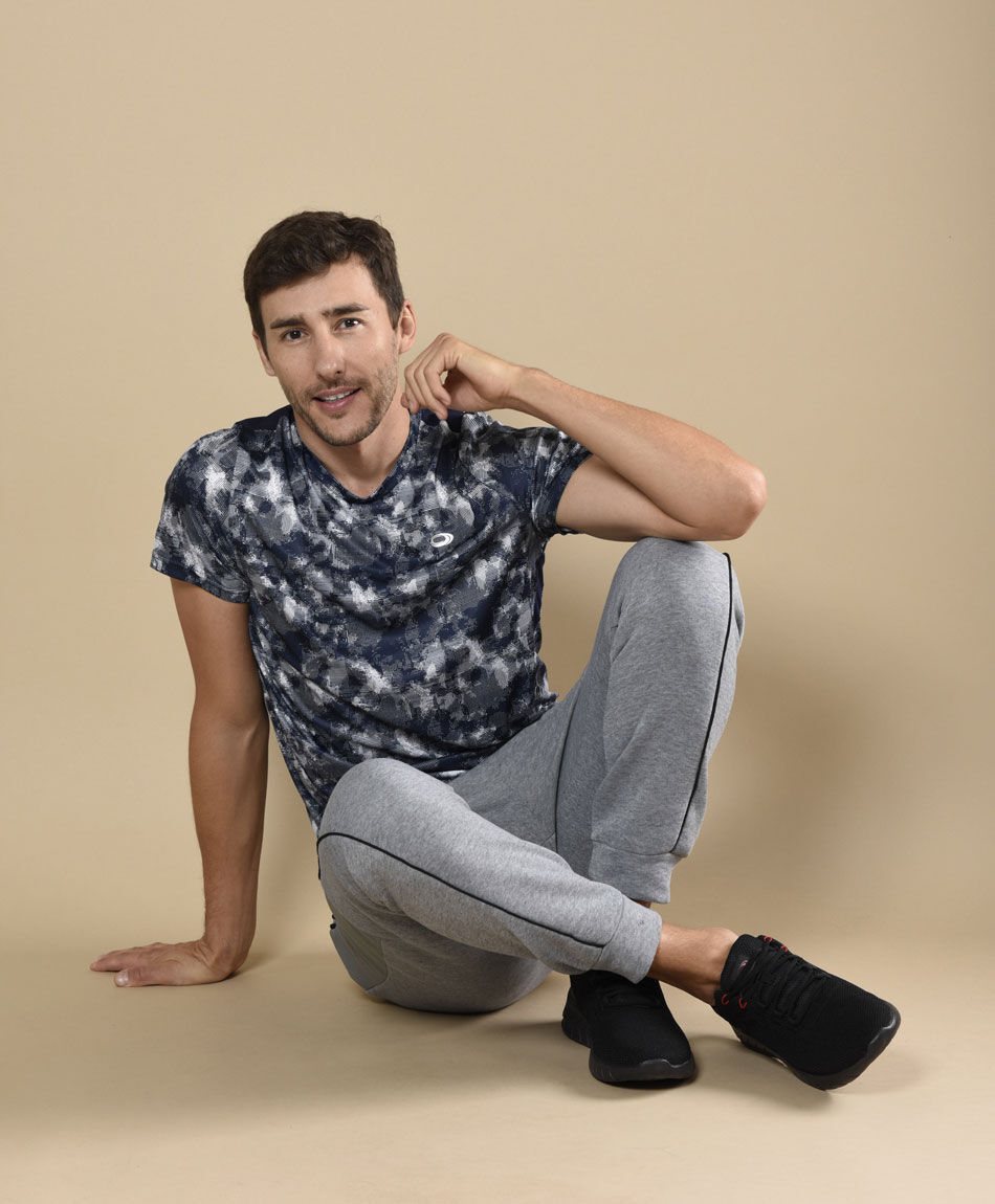 Zapatilla training con cordones