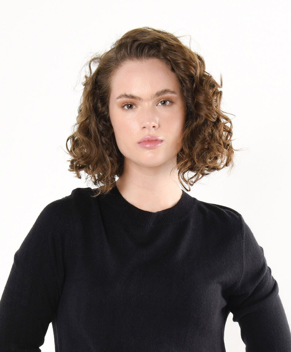 Sweater mujer liso negro