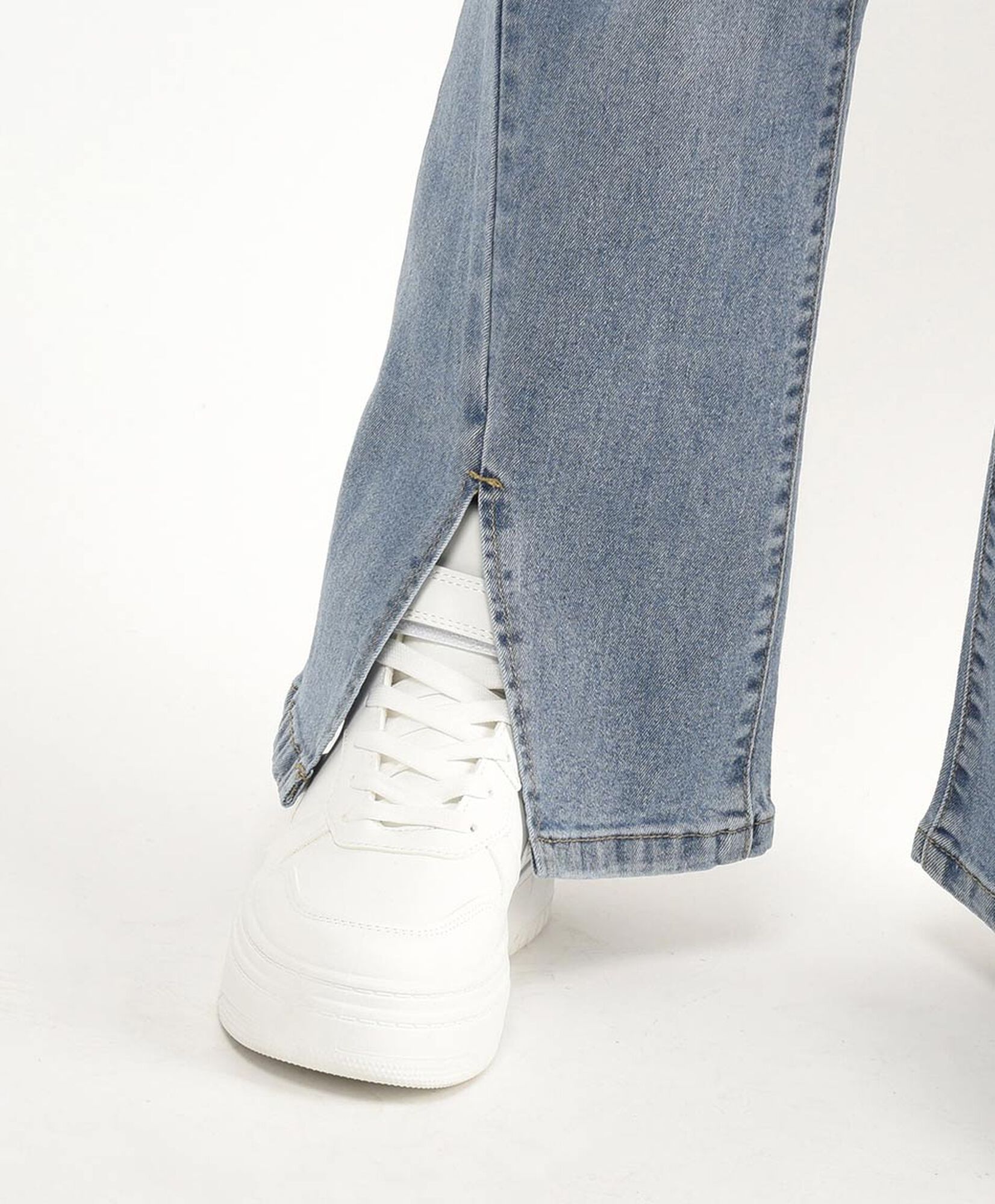 Jeans mujer con aberturas wide Jeans mujer con aberturas wide