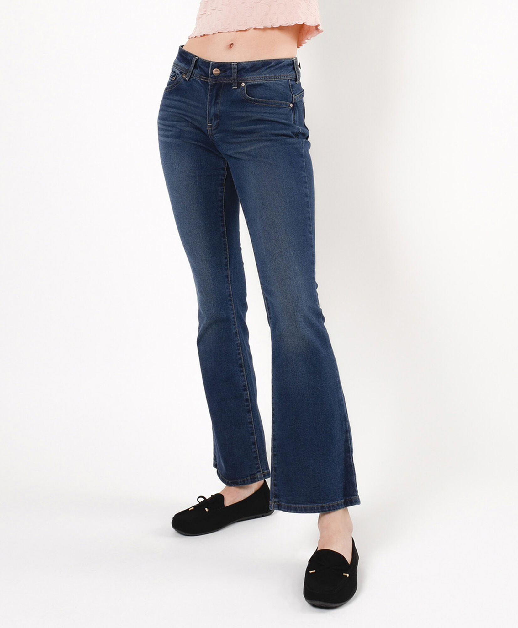 Jeans mujer botones en pretina flare Jeans mujer botones en pretina flare