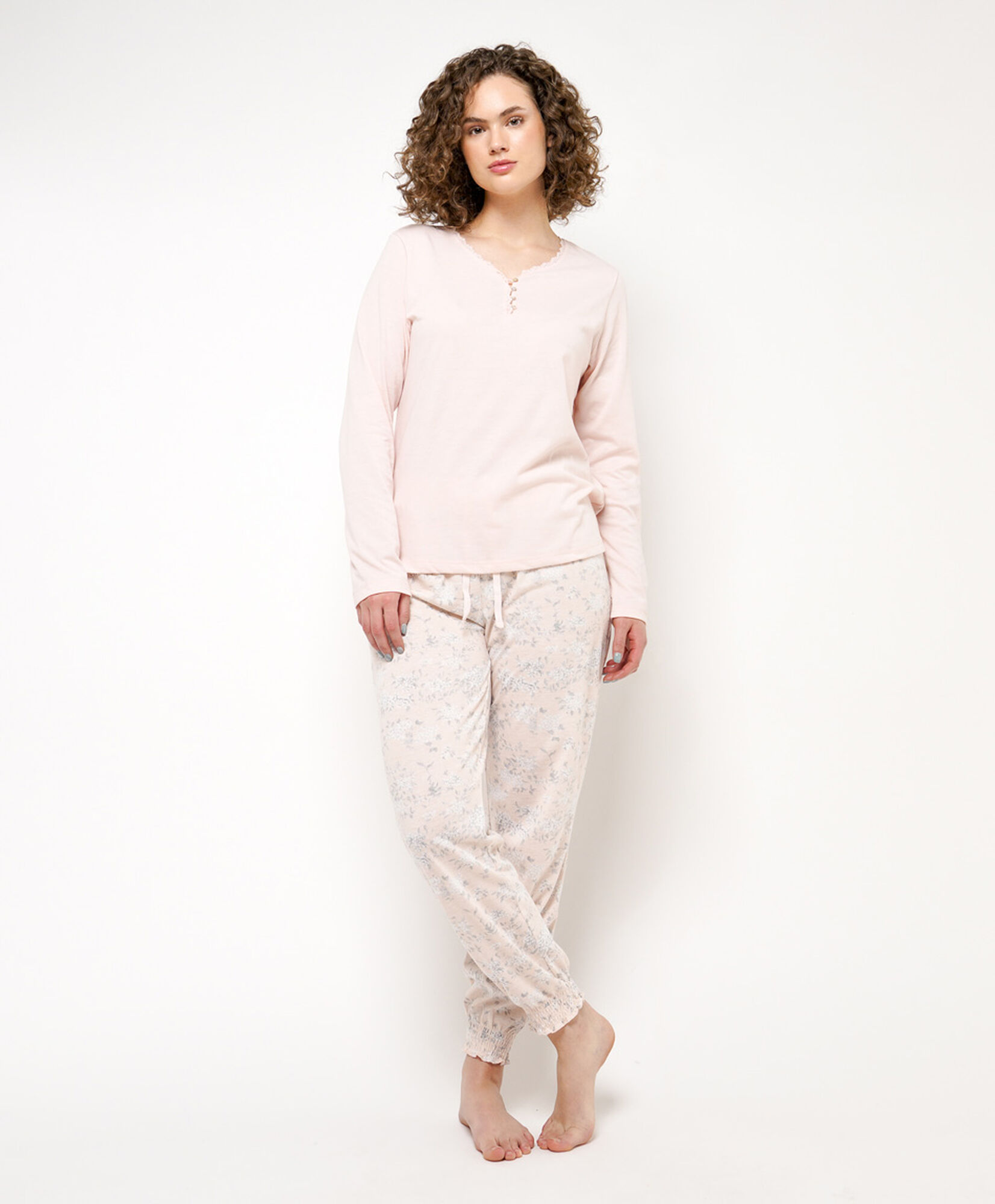Pijama mujer detalles pink Pijama mujer detalles pink