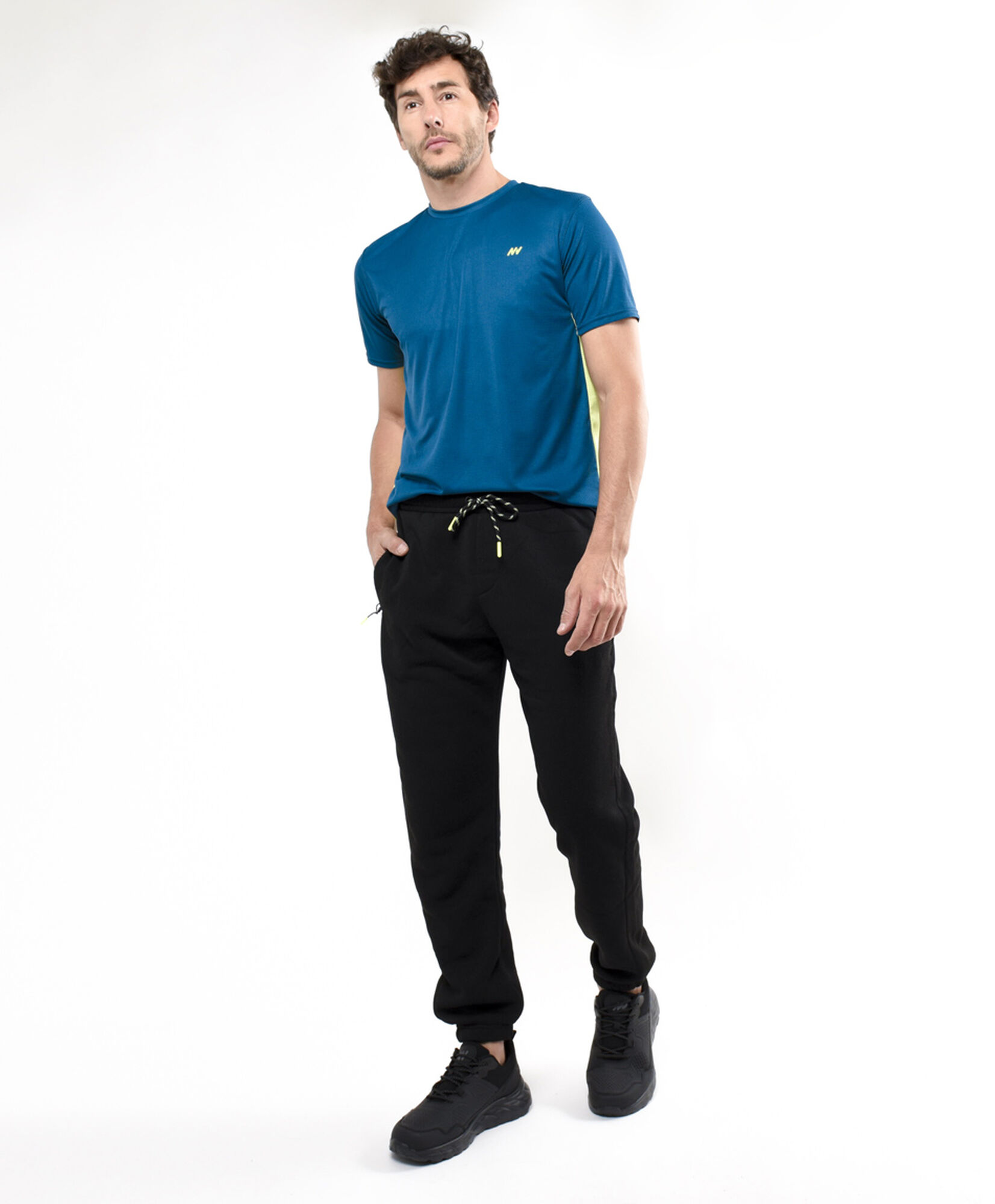Pantalón deportivo hombre detalles neón Pantalón deportivo hombre detalles neón