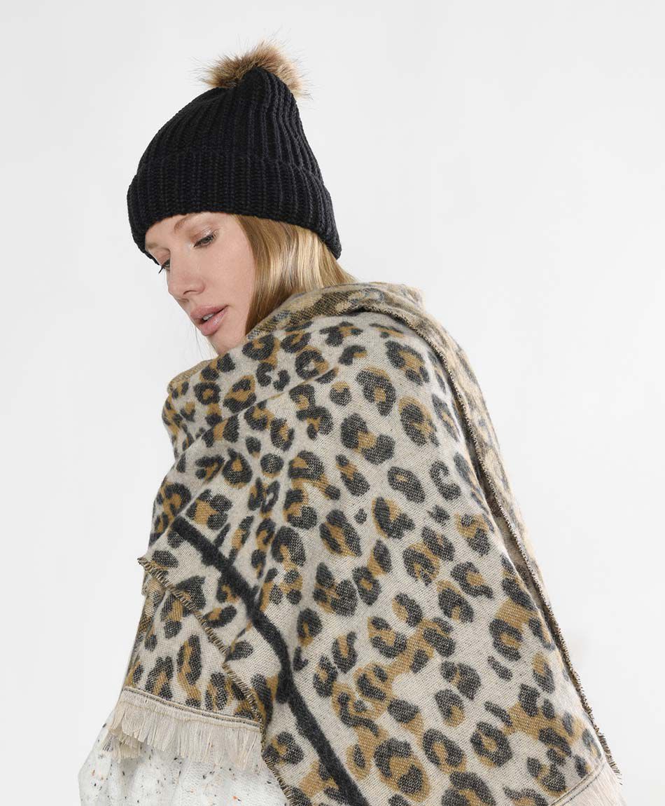 Set mujer gorro + ruana animal print