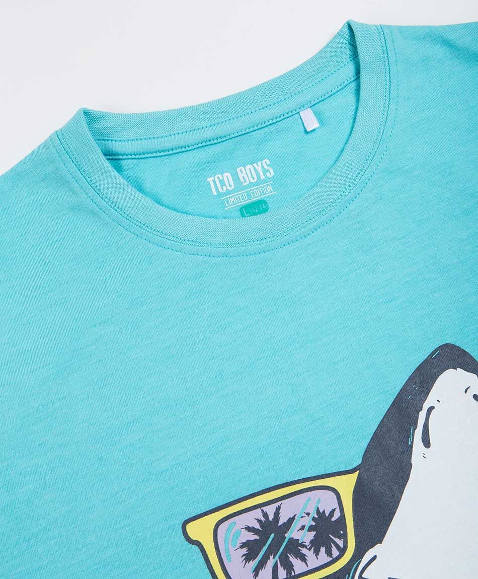 Polera ni&ntilde;o tibur&oacute;n sin mangas