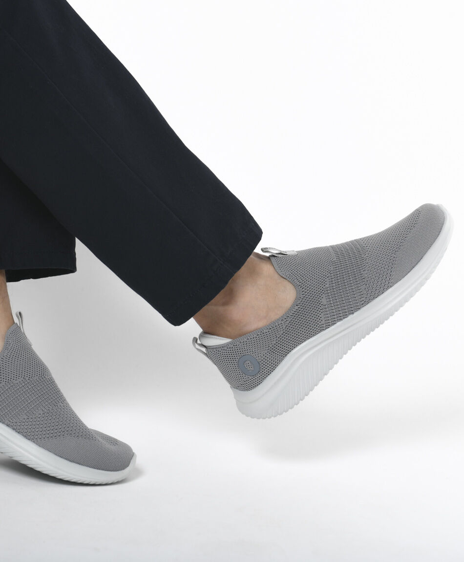 Zapatilla hombre tejida