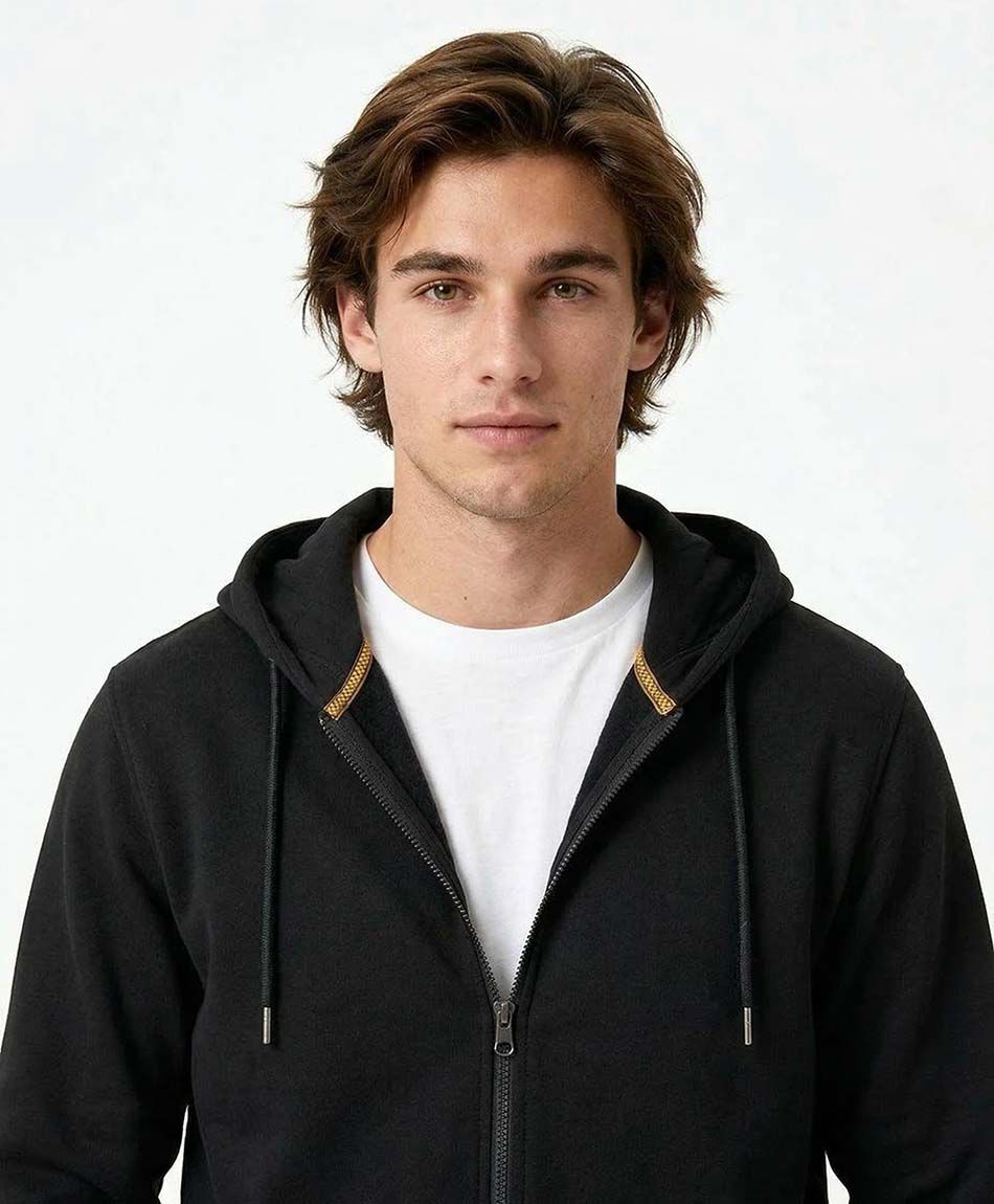 Poler&oacute;n hombre urbano con cierre burdeo