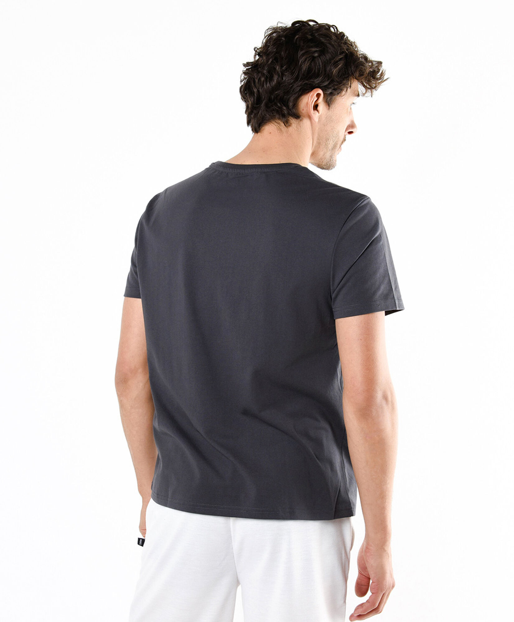 Polera deportiva hombre train Polera deportiva hombre train