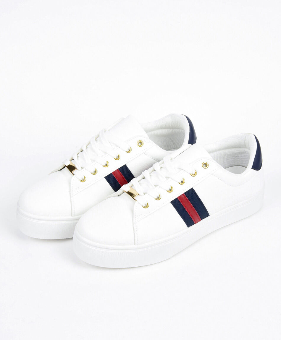 Zapatilla mujer triple l&iacute;nea
