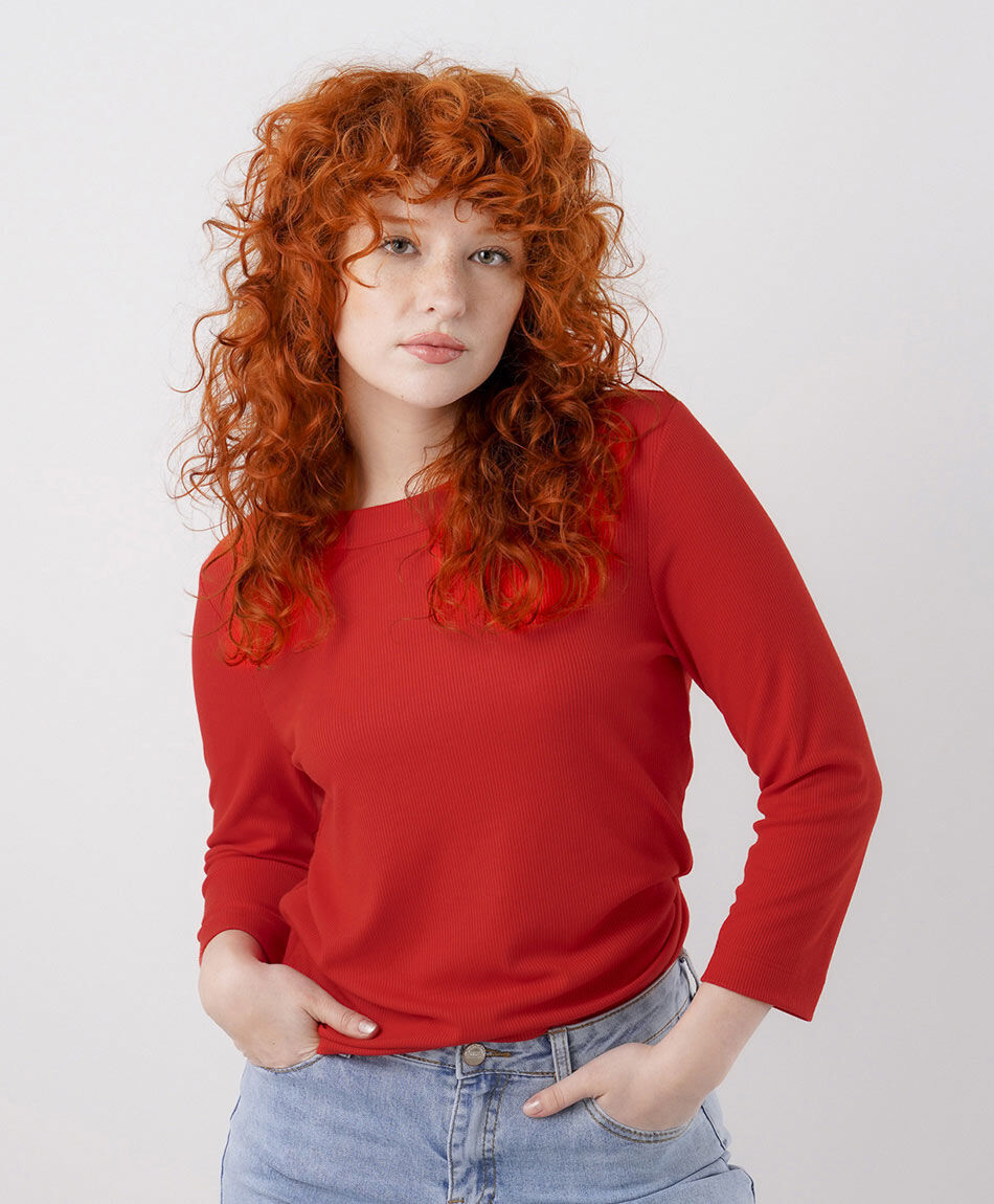 Polera mujer cl&aacute;sica roja manga larga