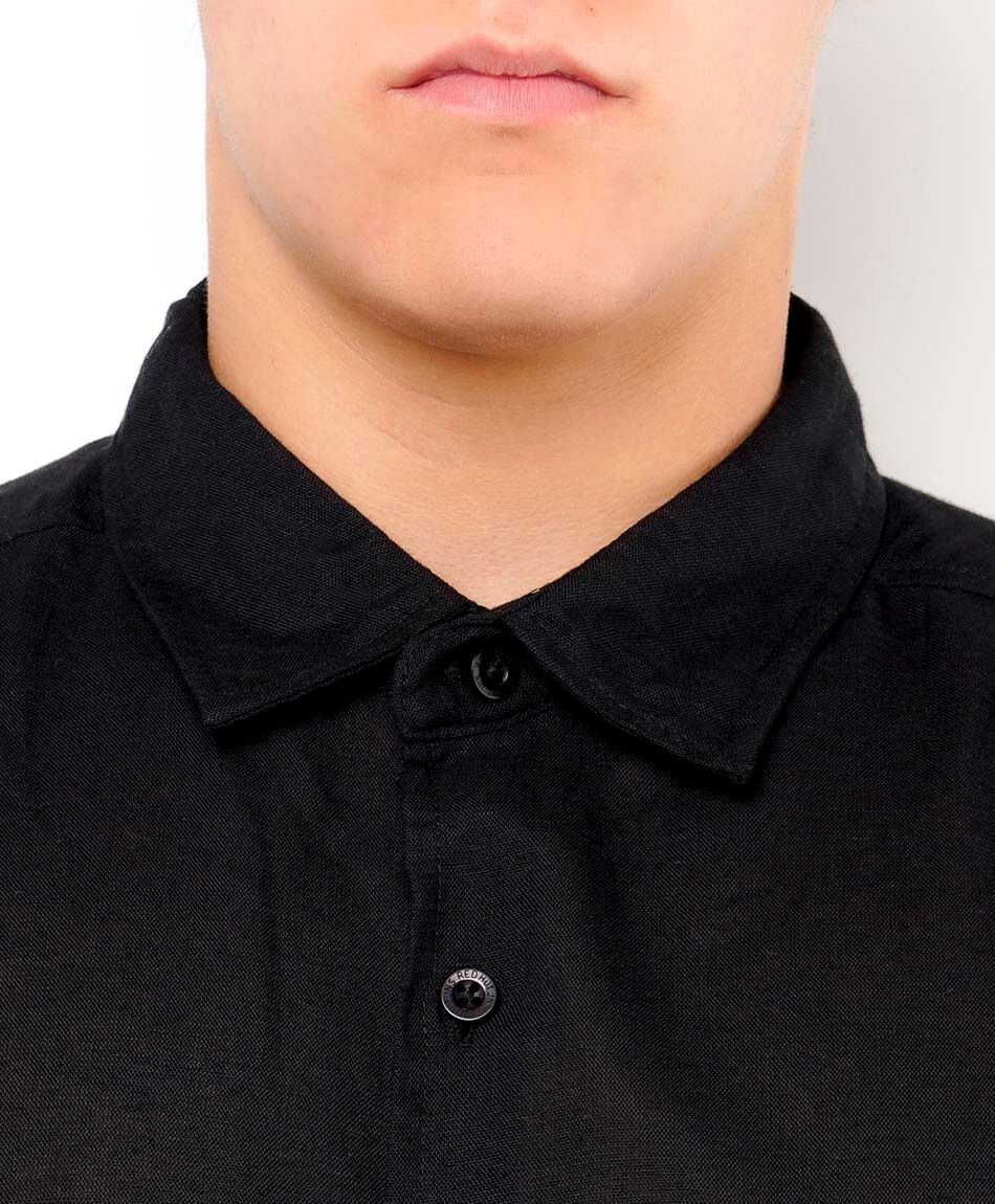 Camisa hombre b&aacute;sica manga corta