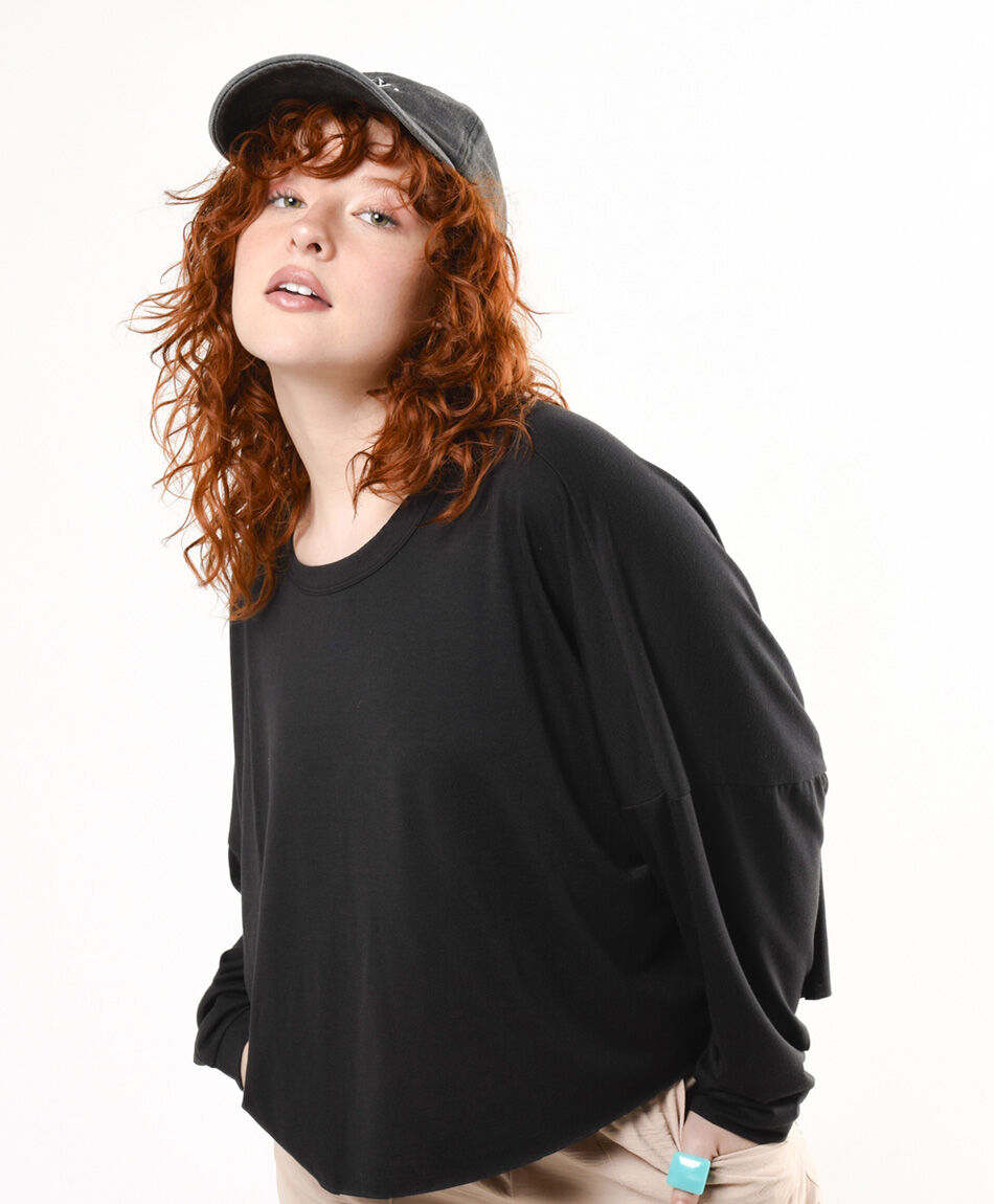 Polera mujer lisa negra crop