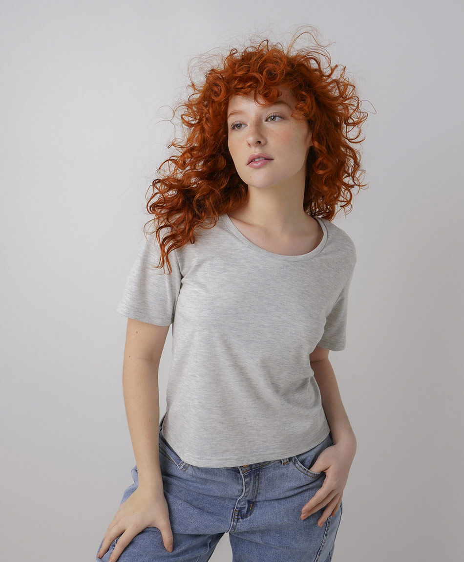 Polera mujer lisa clásica gris