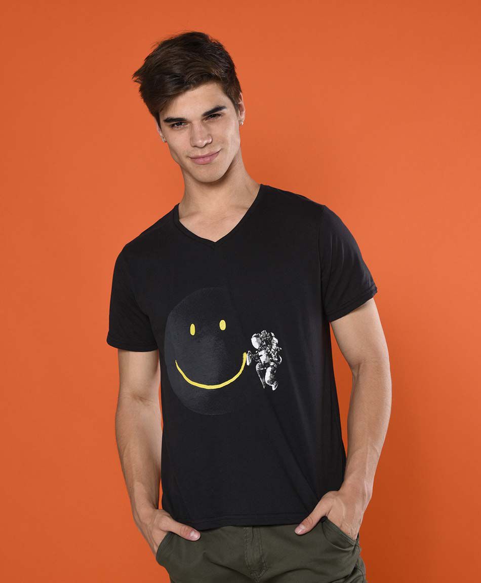 Polera manga corta cuello en v