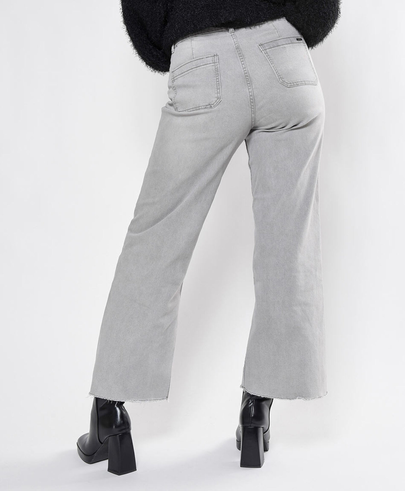 Jeans mujer bota desflecada wide Jeans mujer bota desflecada wide