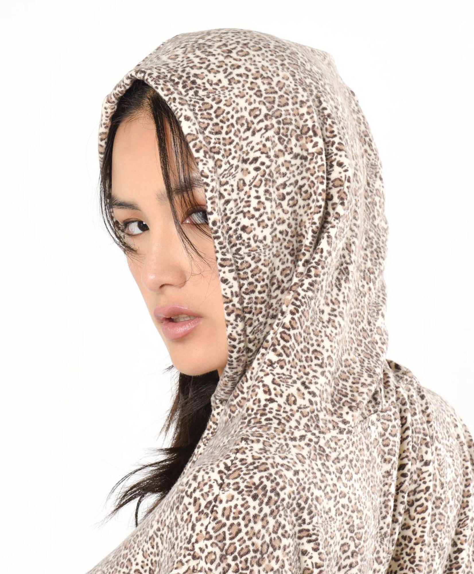 Polerón mujer animal print Polerón mujer animal print