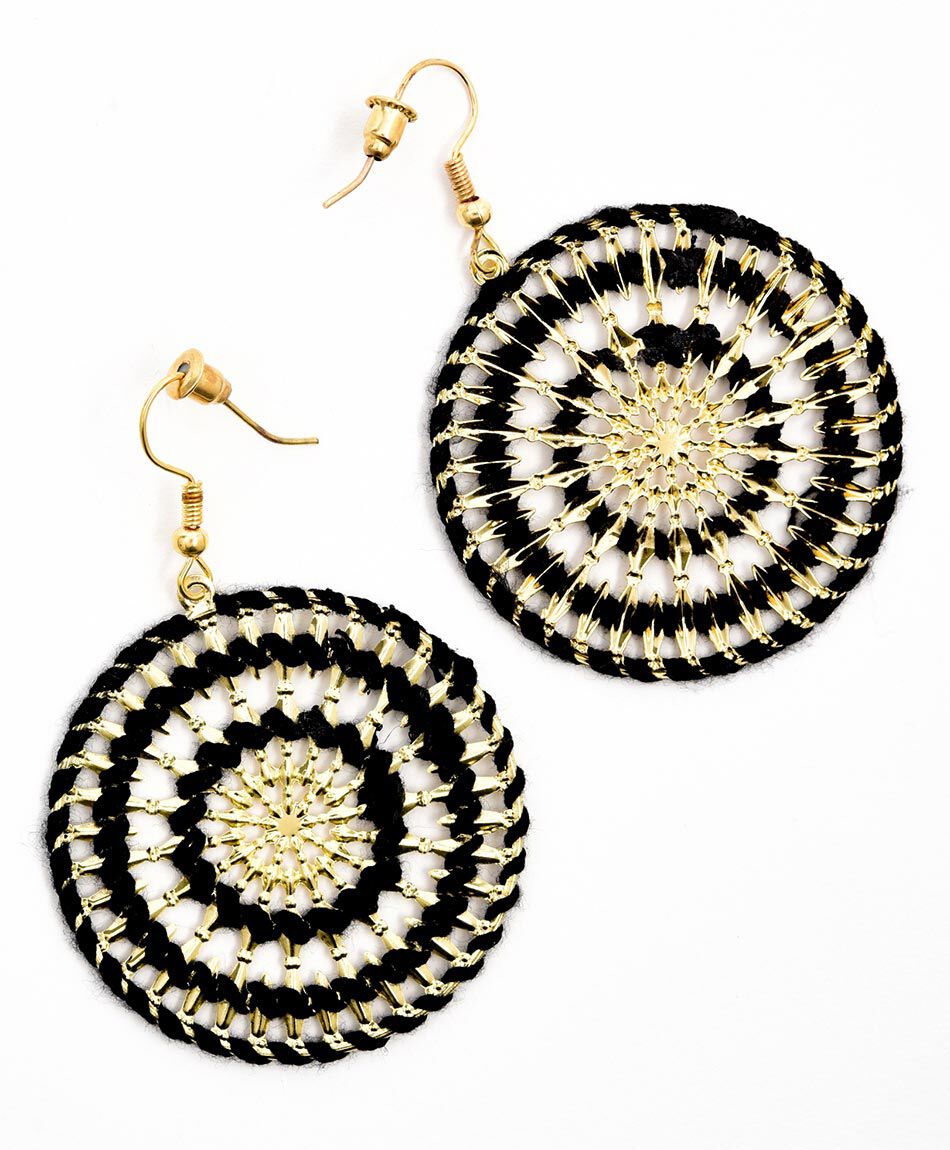 Aros mujer redondos dorado y negro